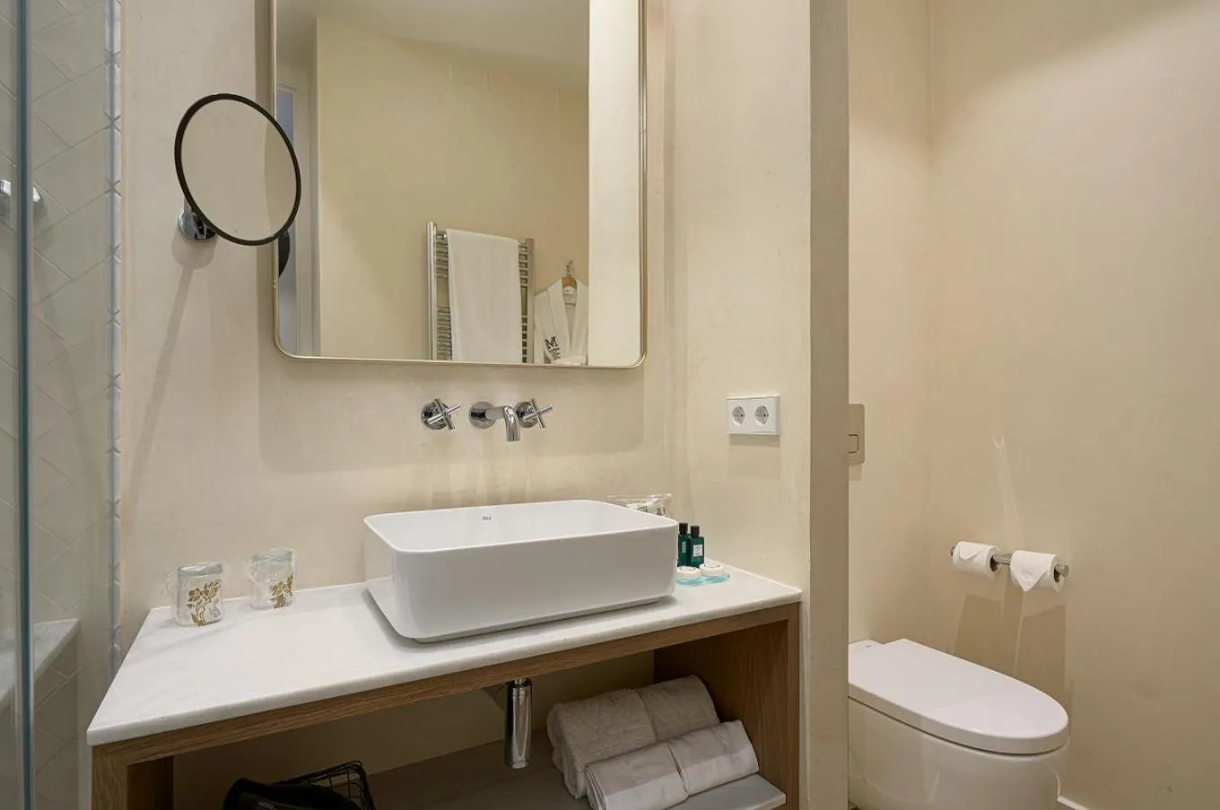 Bathroom in Suites Murillo Plaza Sta. Cruz