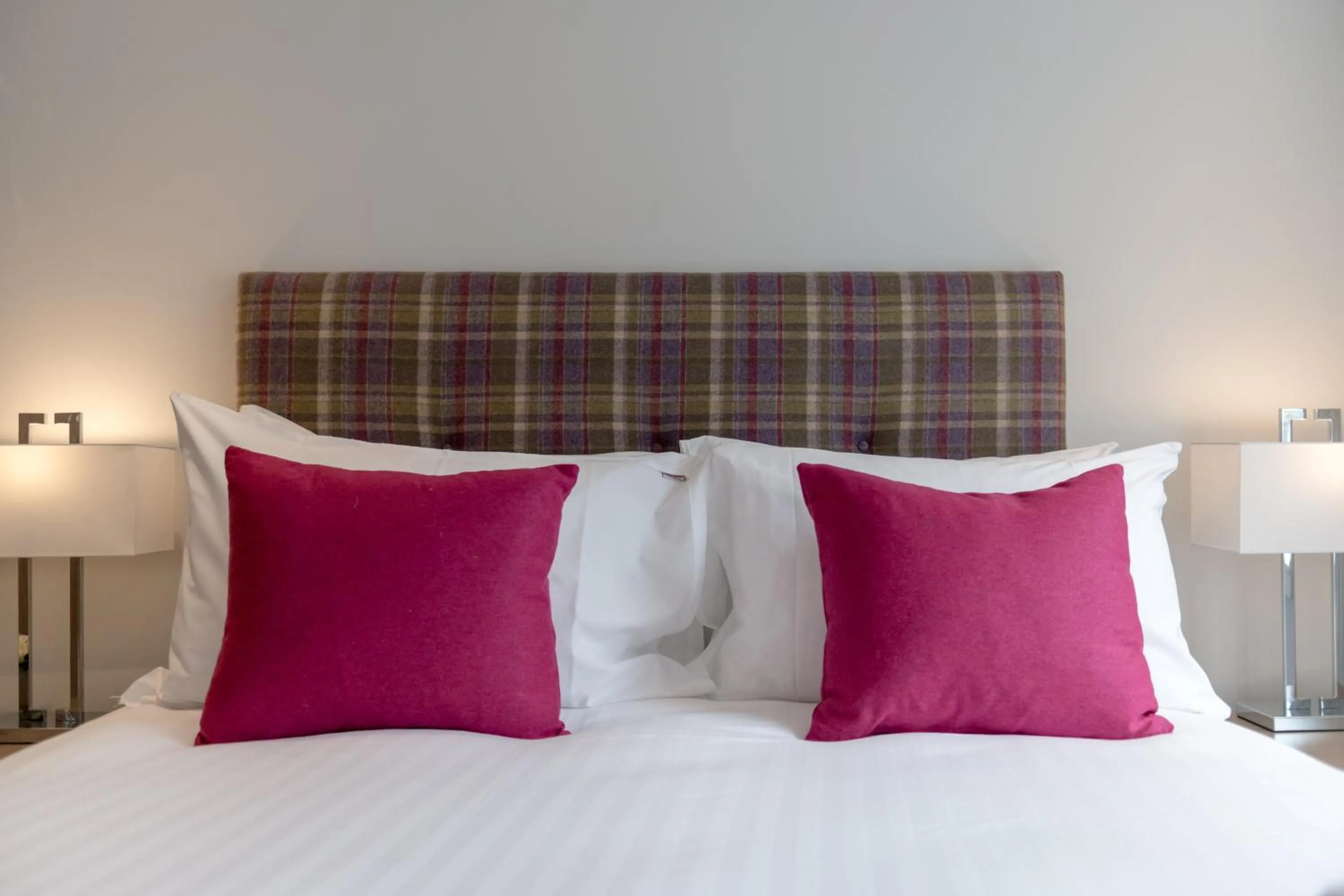 Bed in Destiny Scotland - Royal Mile Residence