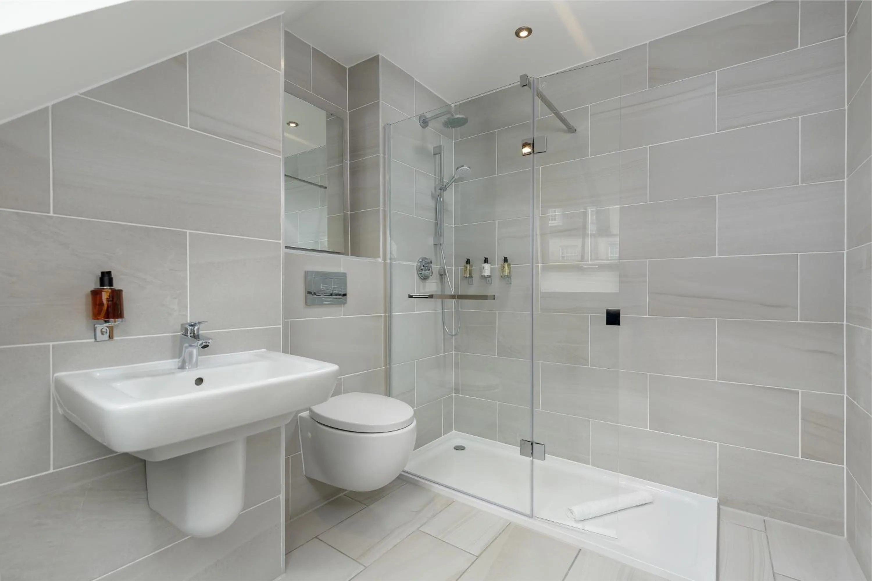 Destiny Scotland - Royal Mile Residence