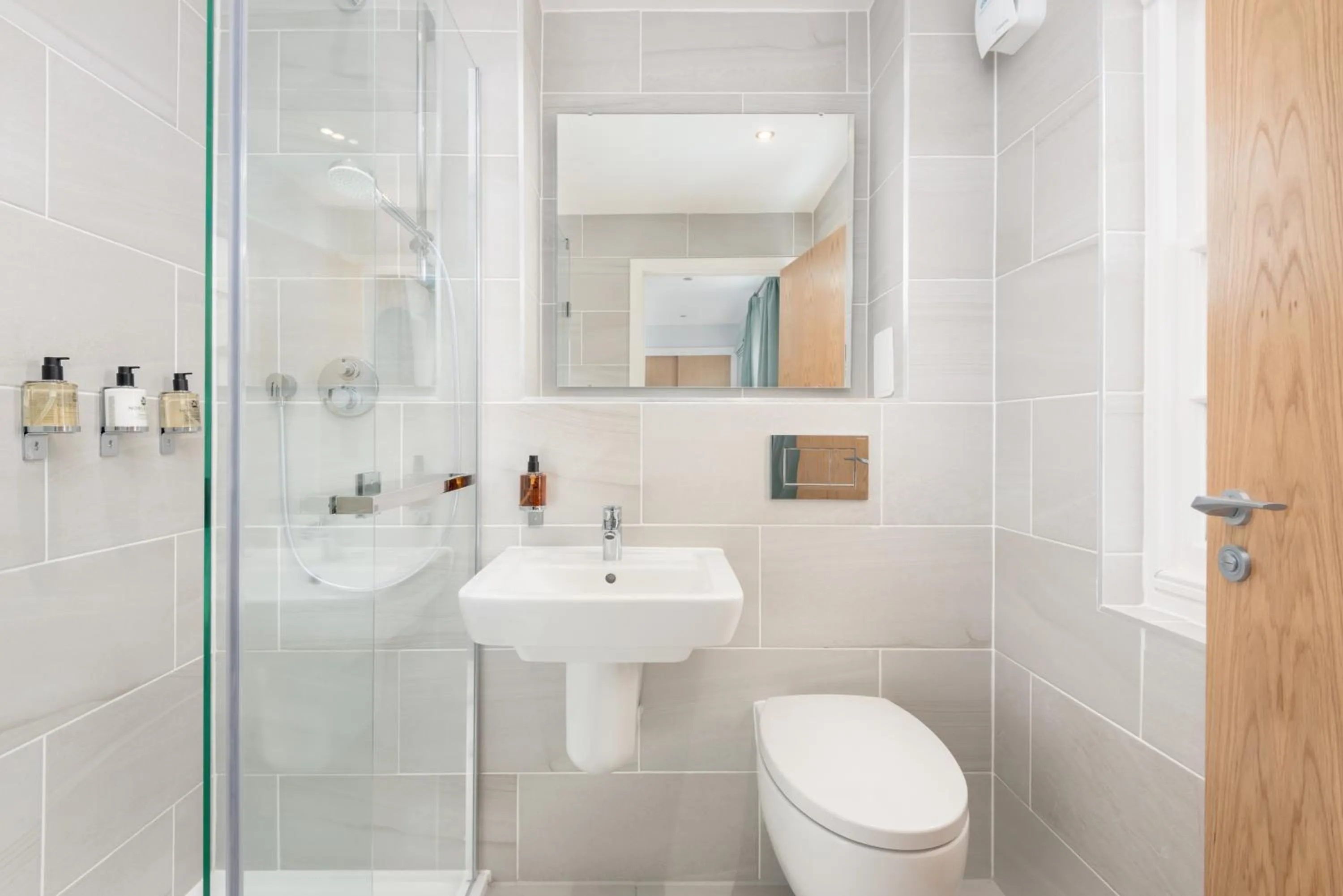 Destiny Scotland - Royal Mile Residence