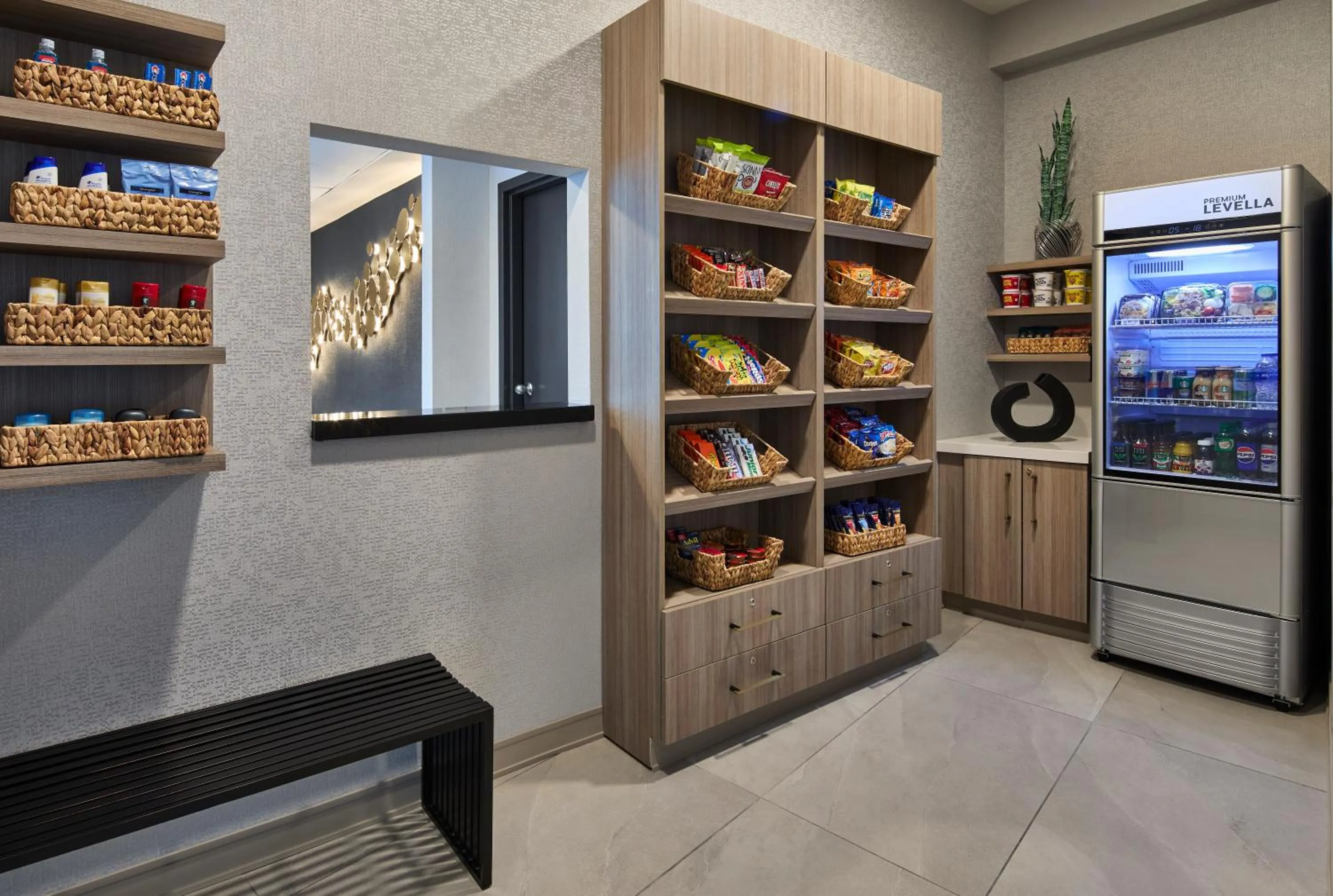 Lobby or reception in Delta Hotels by Marriott Toledo