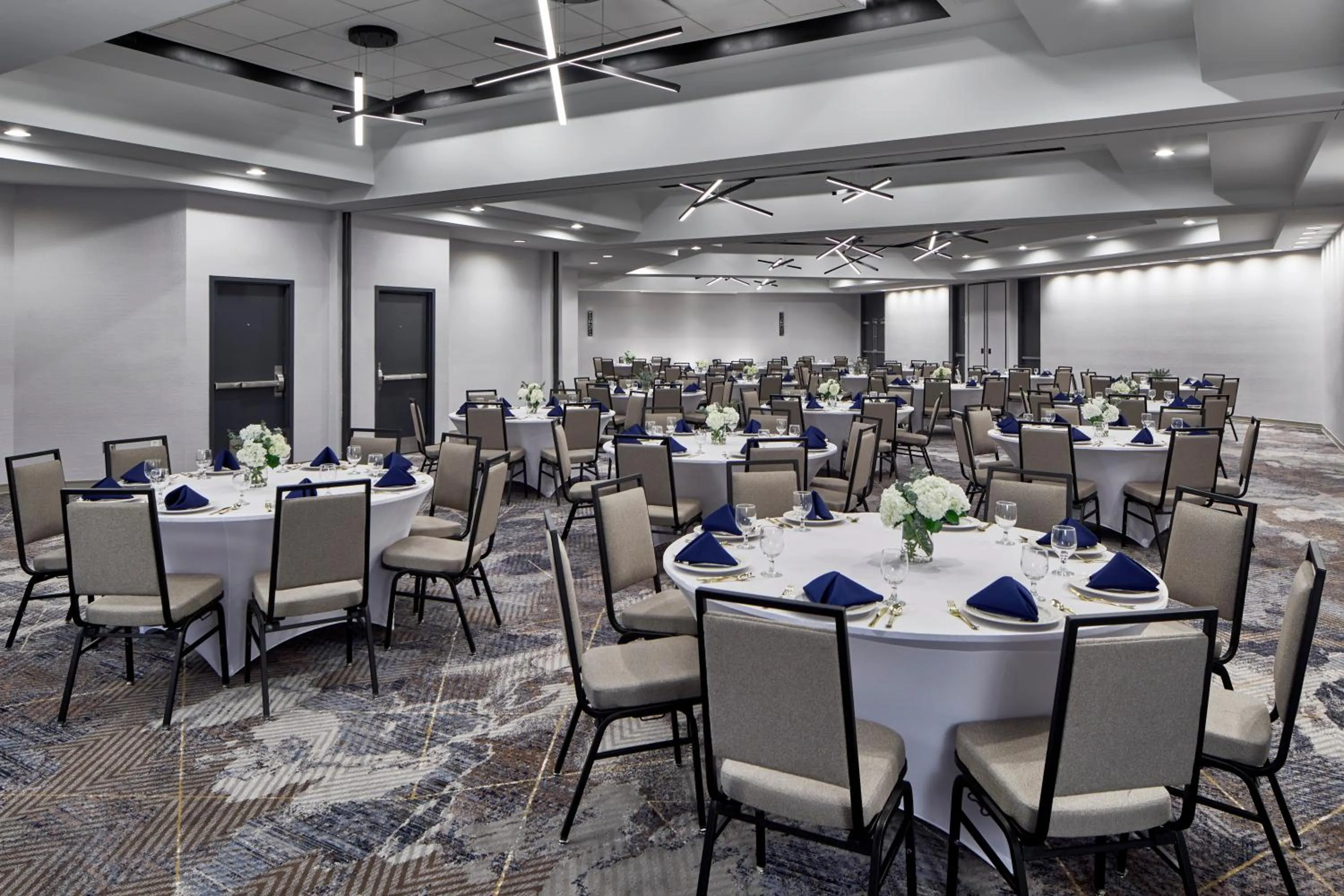 Meeting/conference room in Delta Hotels by Marriott Toledo