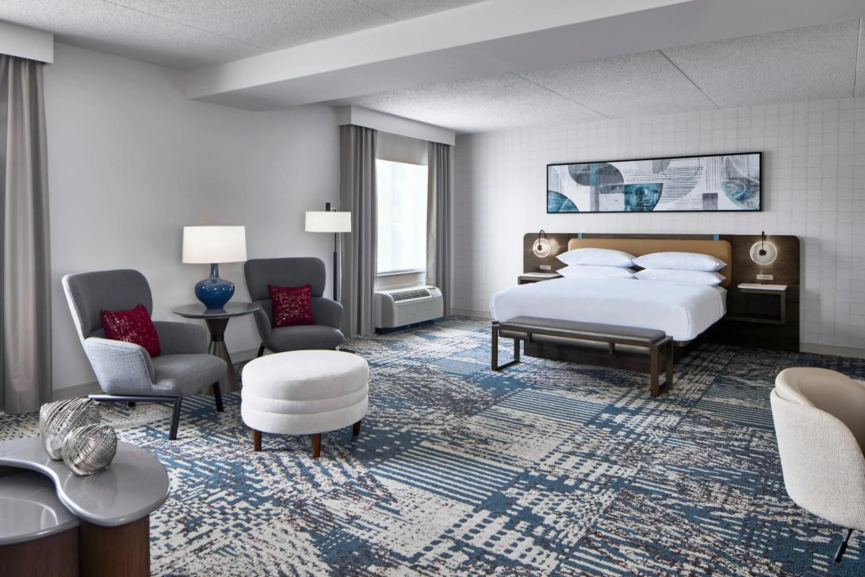 Deluxe King Room with Sofa Bed in Delta Hotels by Marriott Toledo Deluxe King Room with Sofa Bed in Delta Hotels by Marriott Toledo