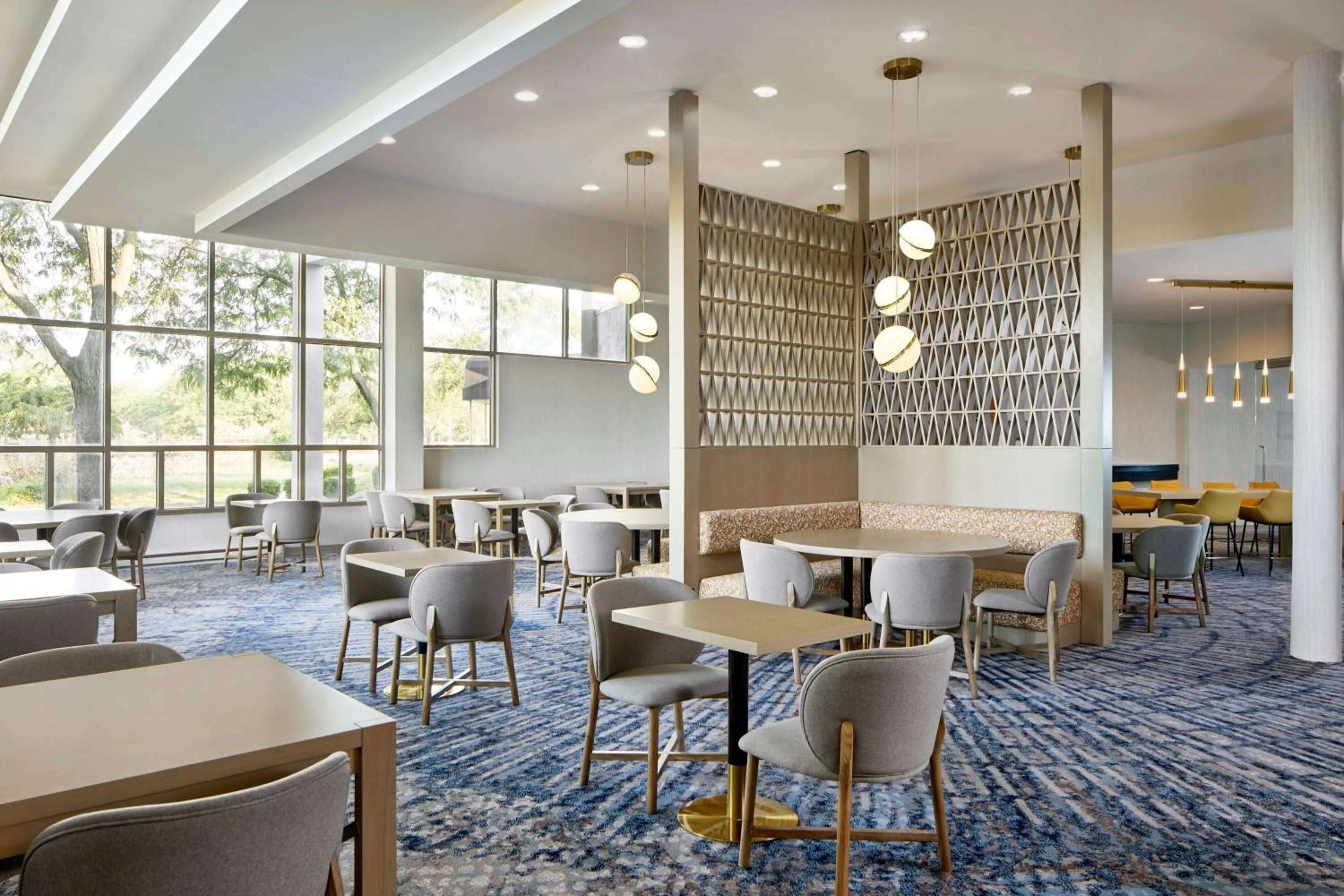 Restaurant/places to eat in Delta Hotels by Marriott Toledo