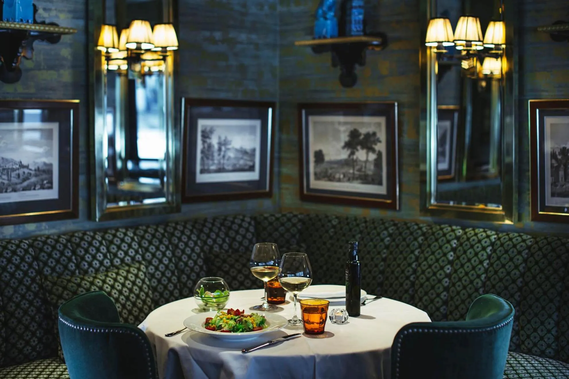 Breakfast in The First One Madrid Preciados