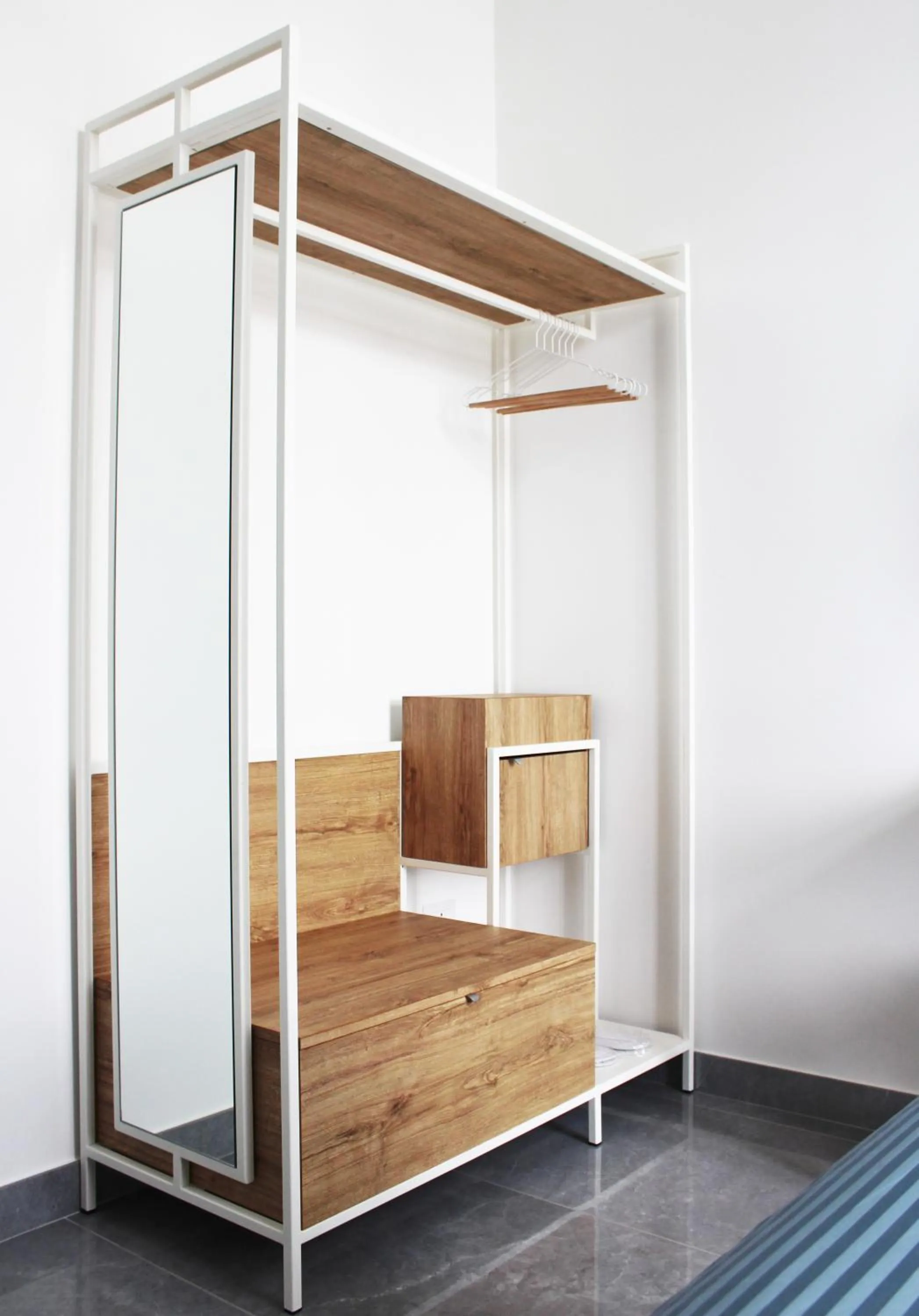 Photo of the whole room in City View Naples