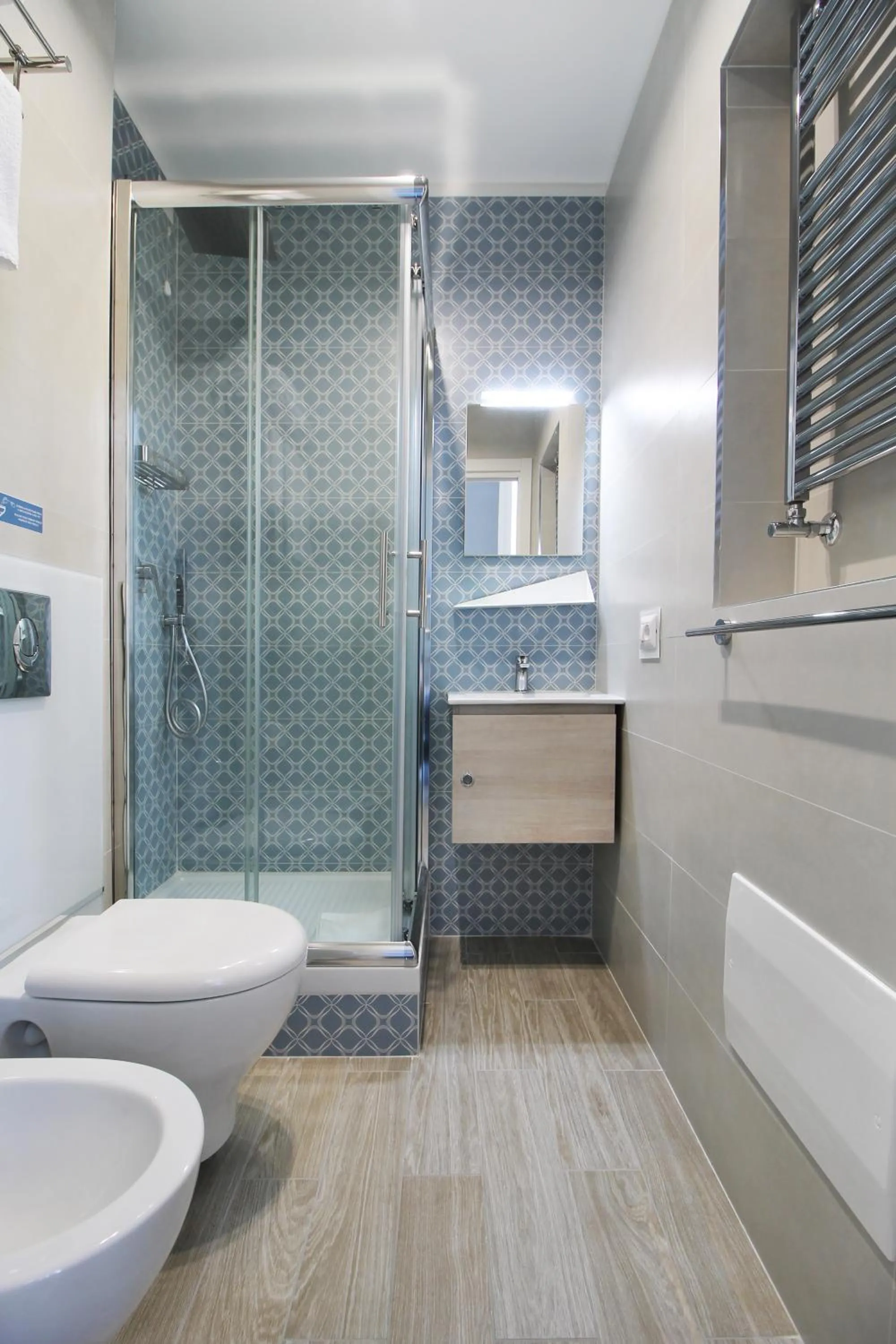 Shower in City View Naples