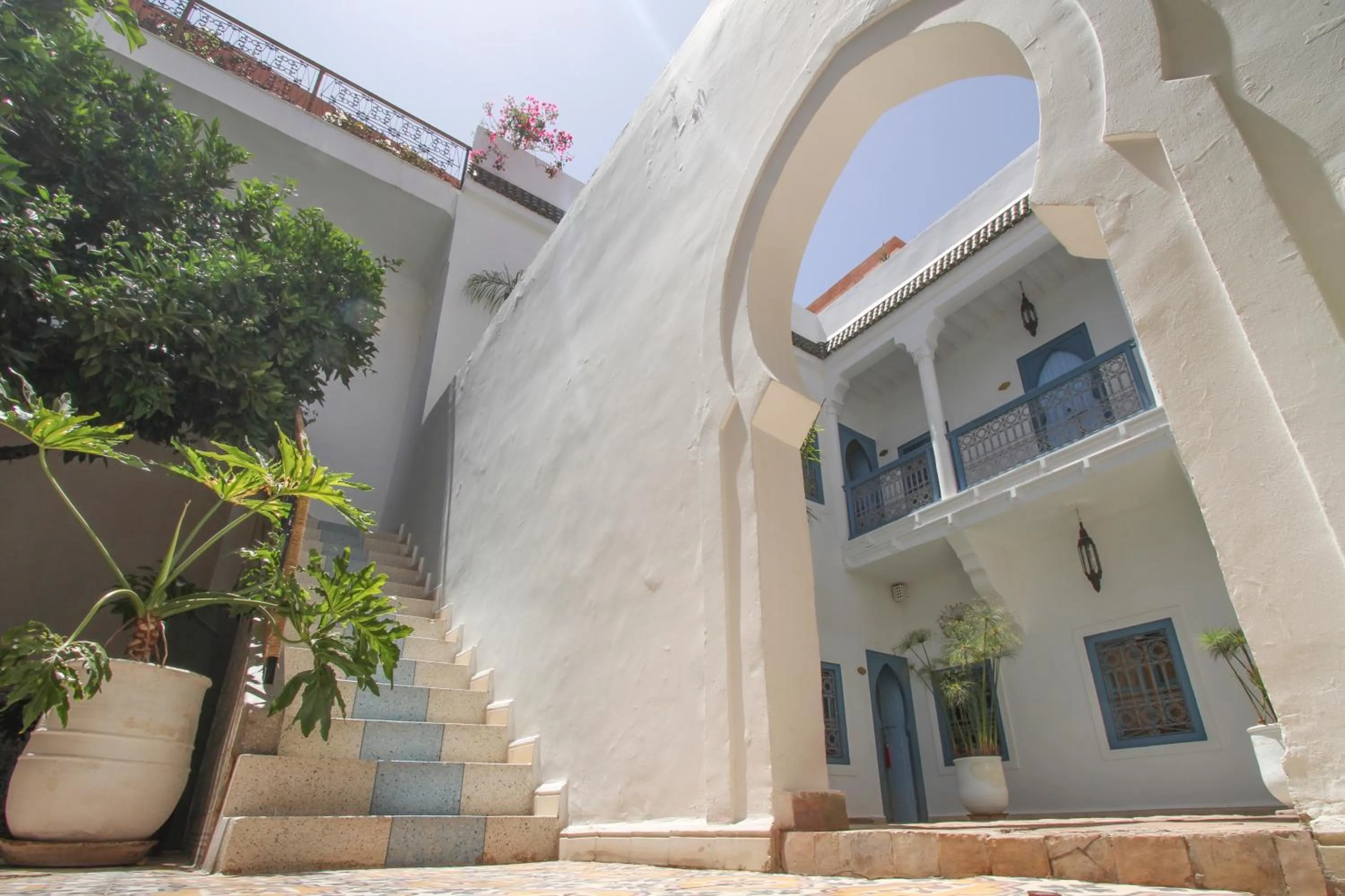 Property building in Riad Chamali