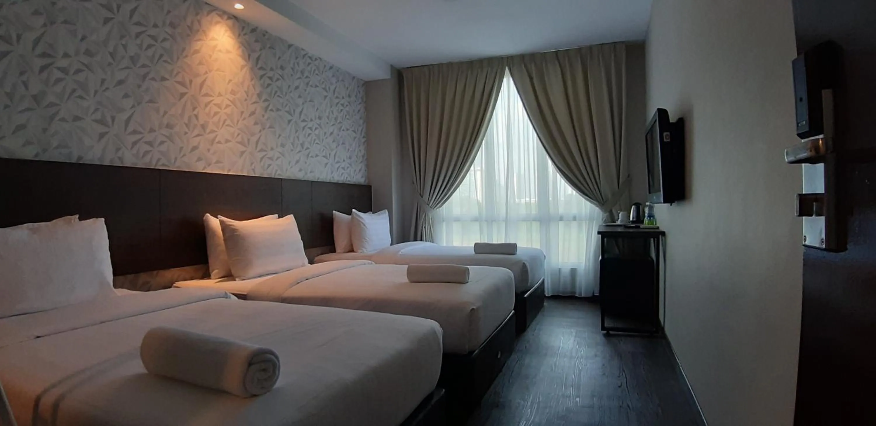 Bed in MIICO Hotel @ Mount Austin