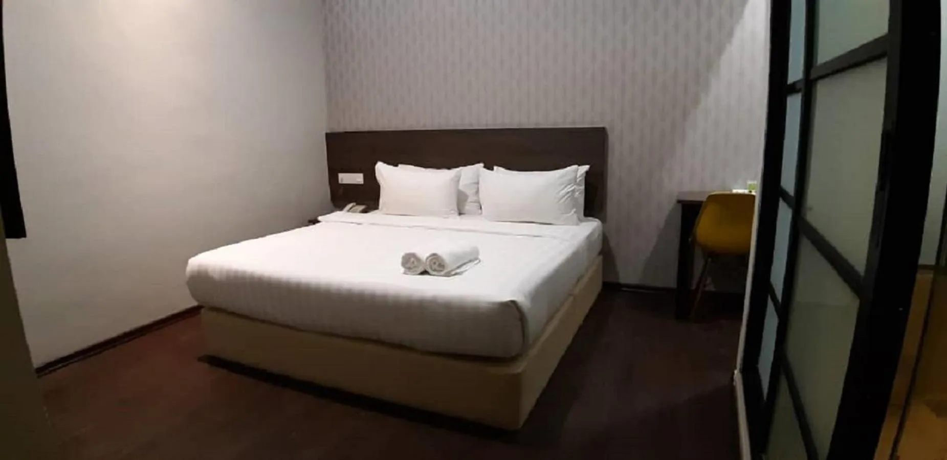 Bed in MIICO Hotel @ Mount Austin