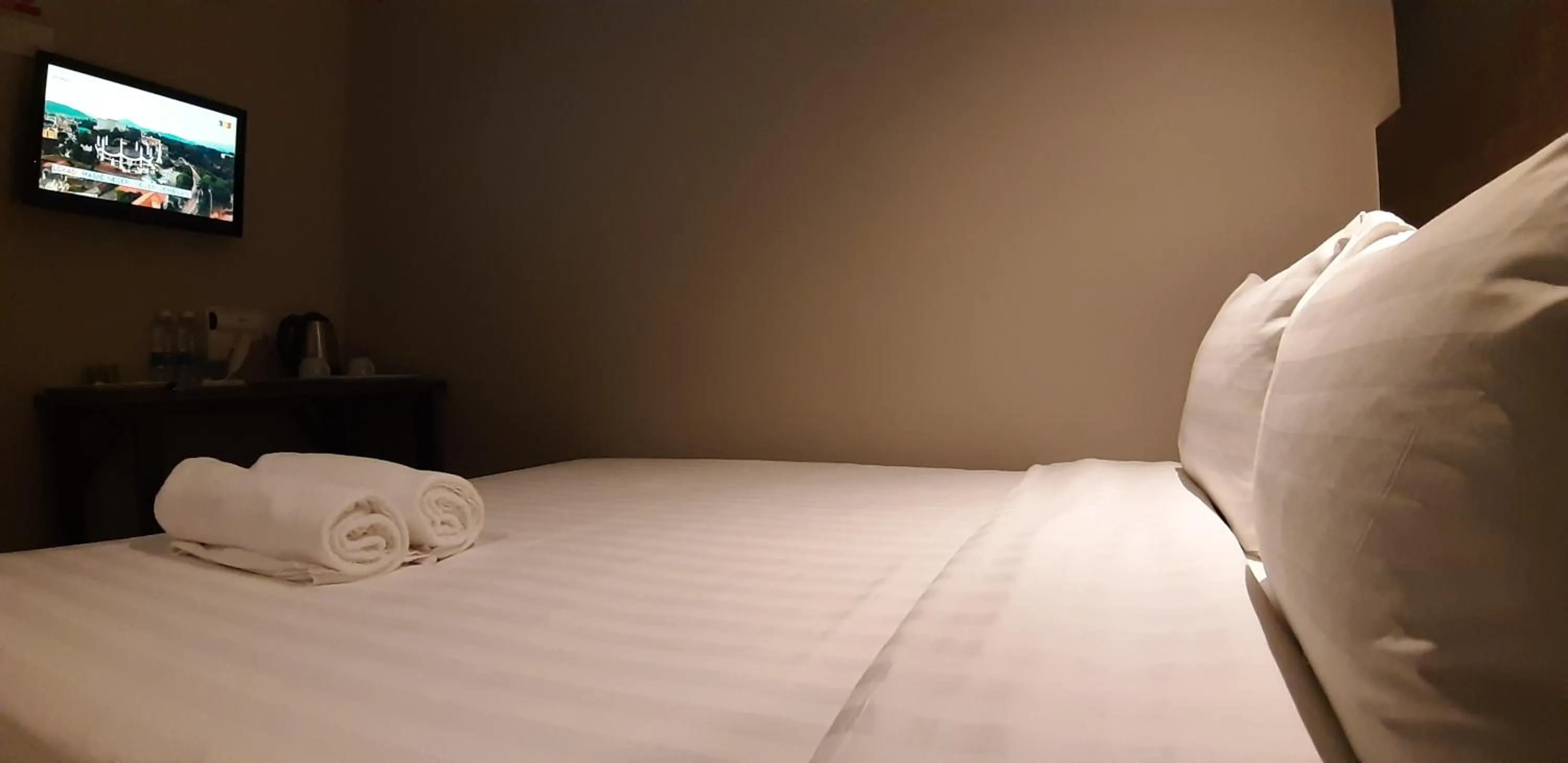 Bed in MIICO Hotel @ Mount Austin