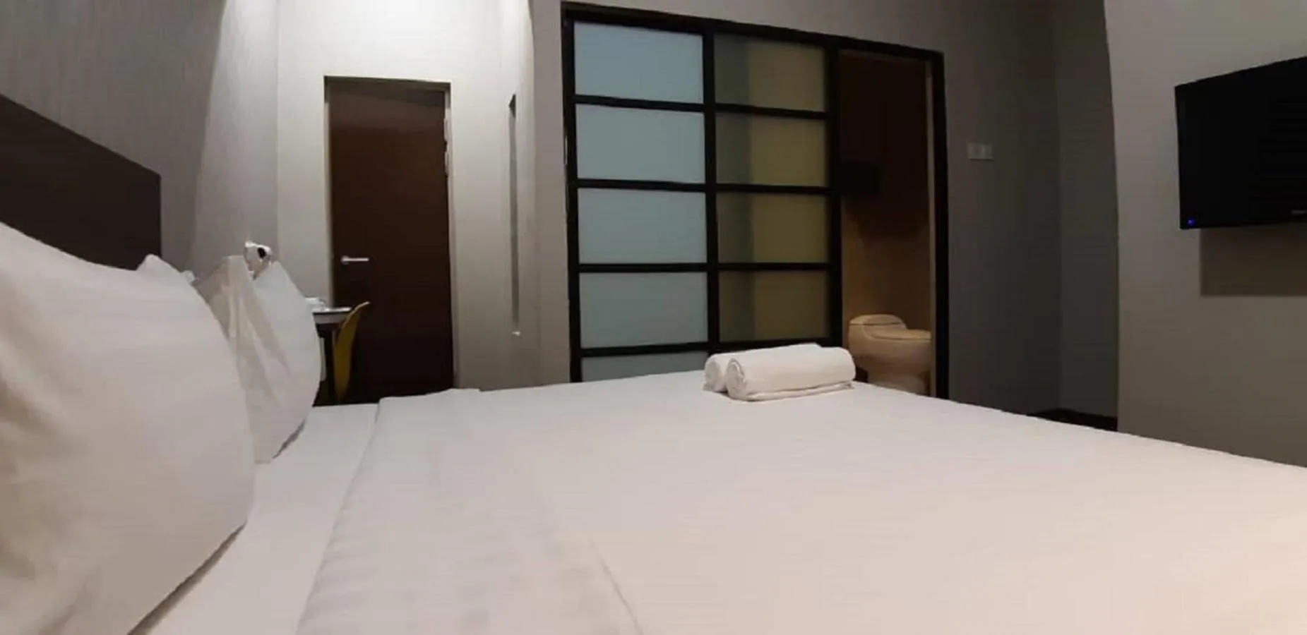 Bed in MIICO Hotel @ Mount Austin