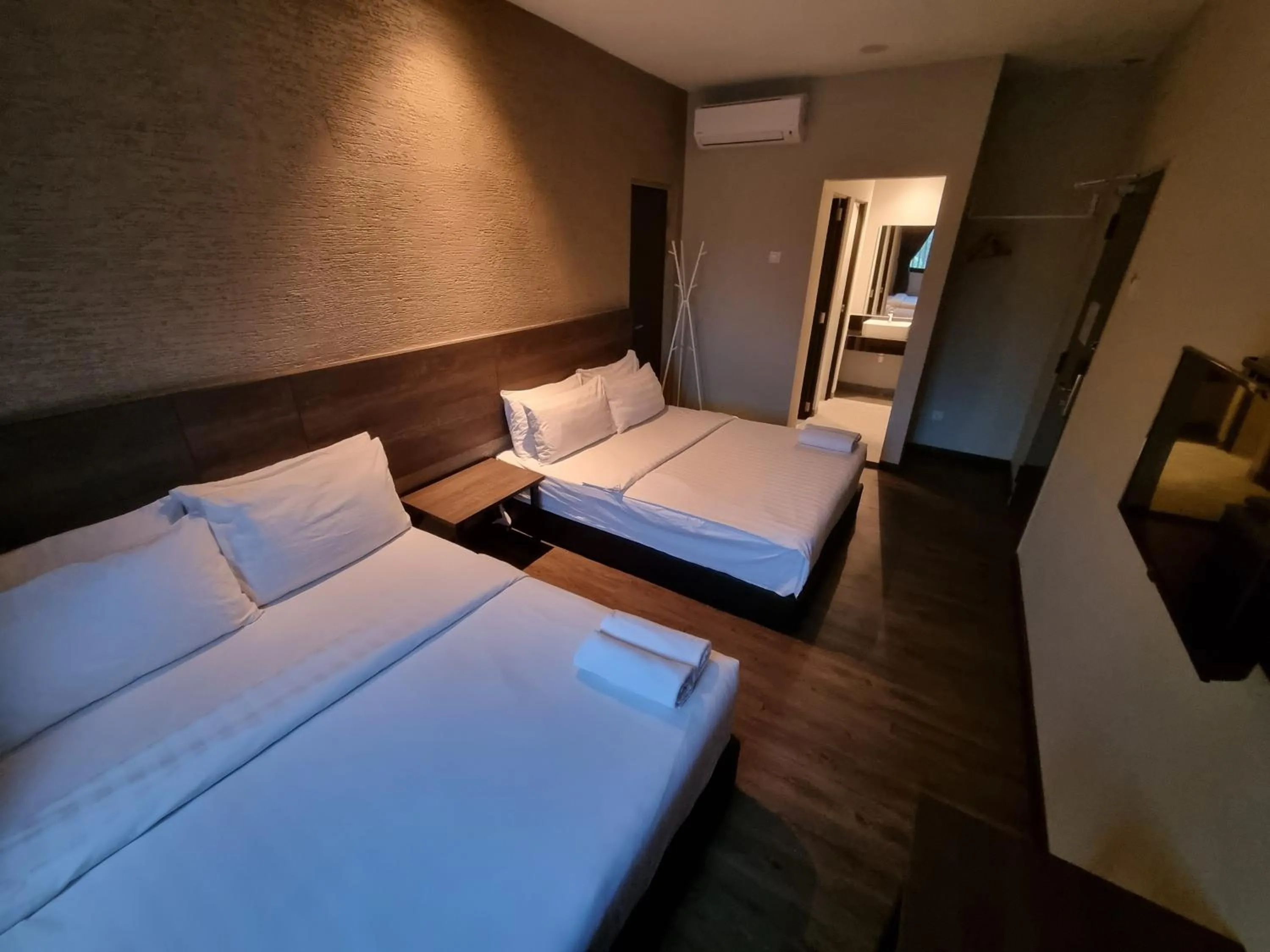 Bed in MIICO Hotel @ Mount Austin