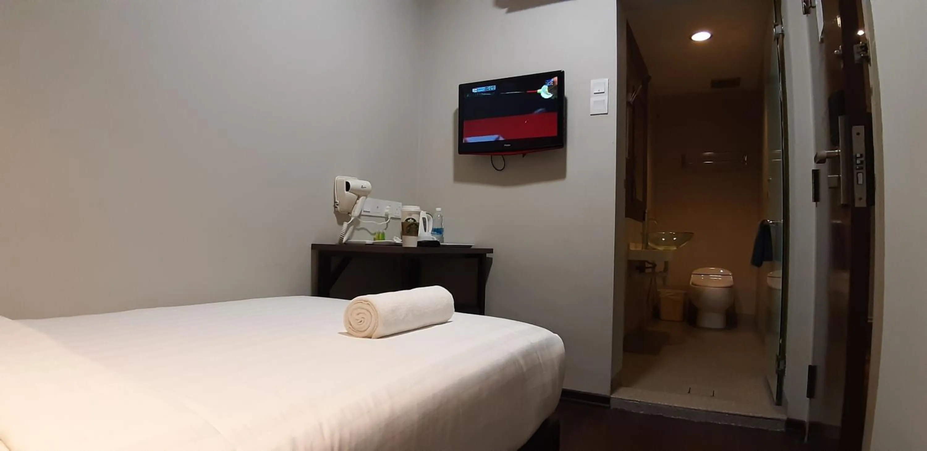 Bed in MIICO Hotel @ Mount Austin