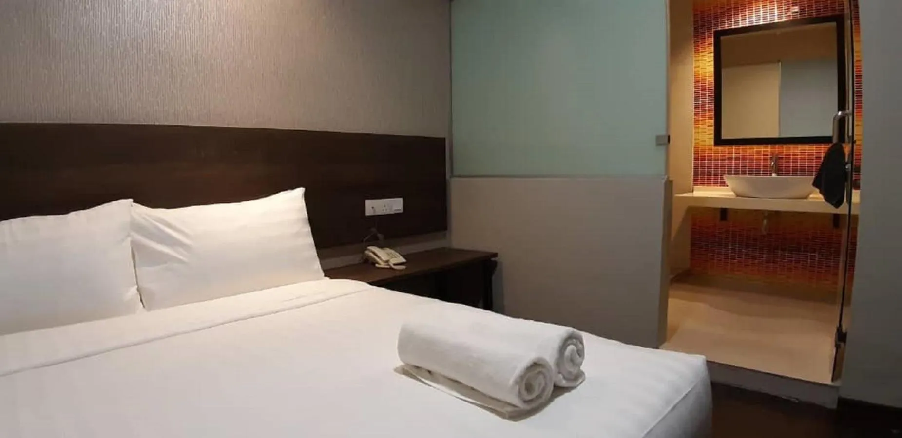 Bed in MIICO Hotel @ Mount Austin