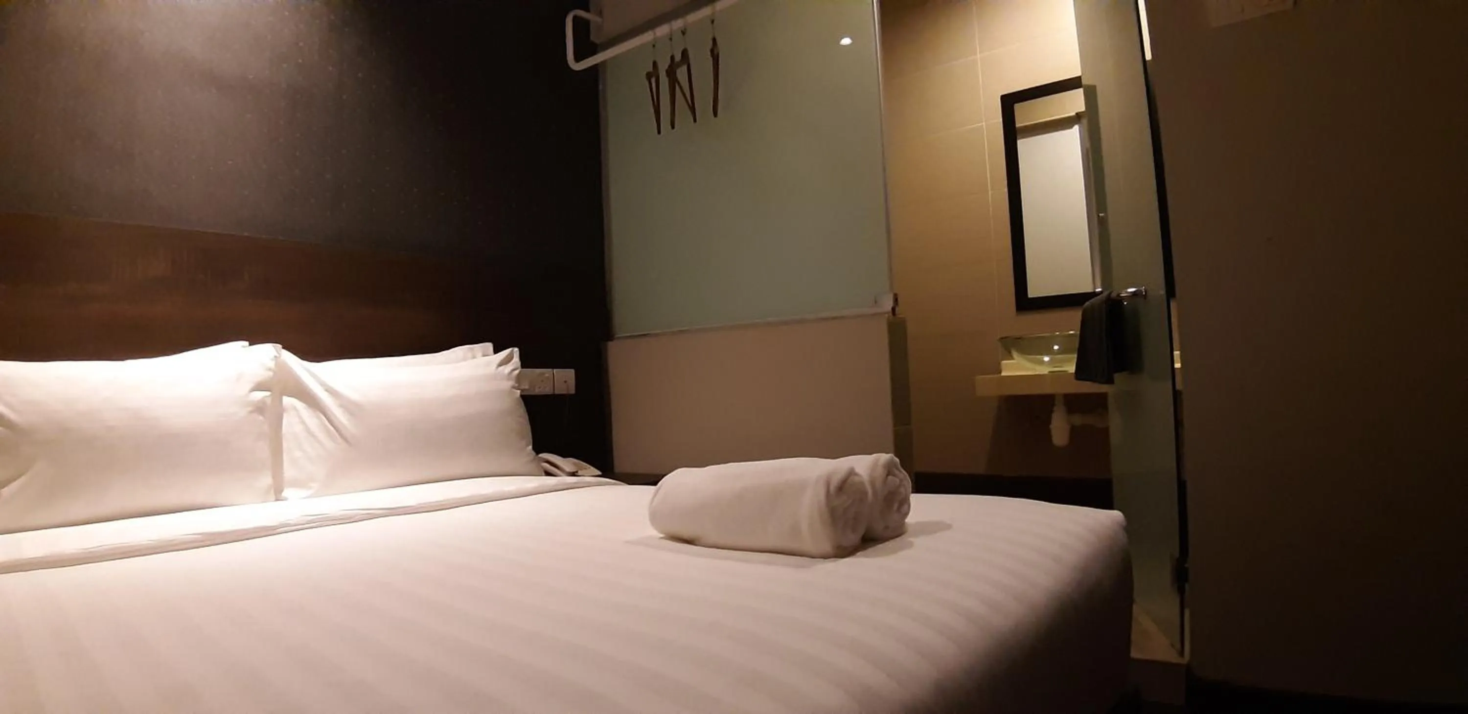 Bed in MIICO Hotel @ Mount Austin