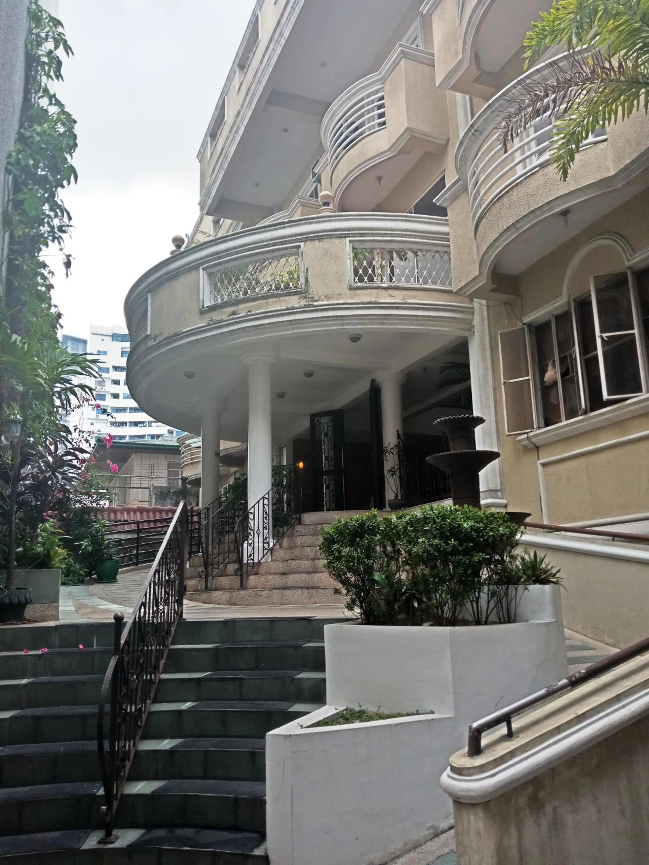 Property building in Casa Micarosa Hotel