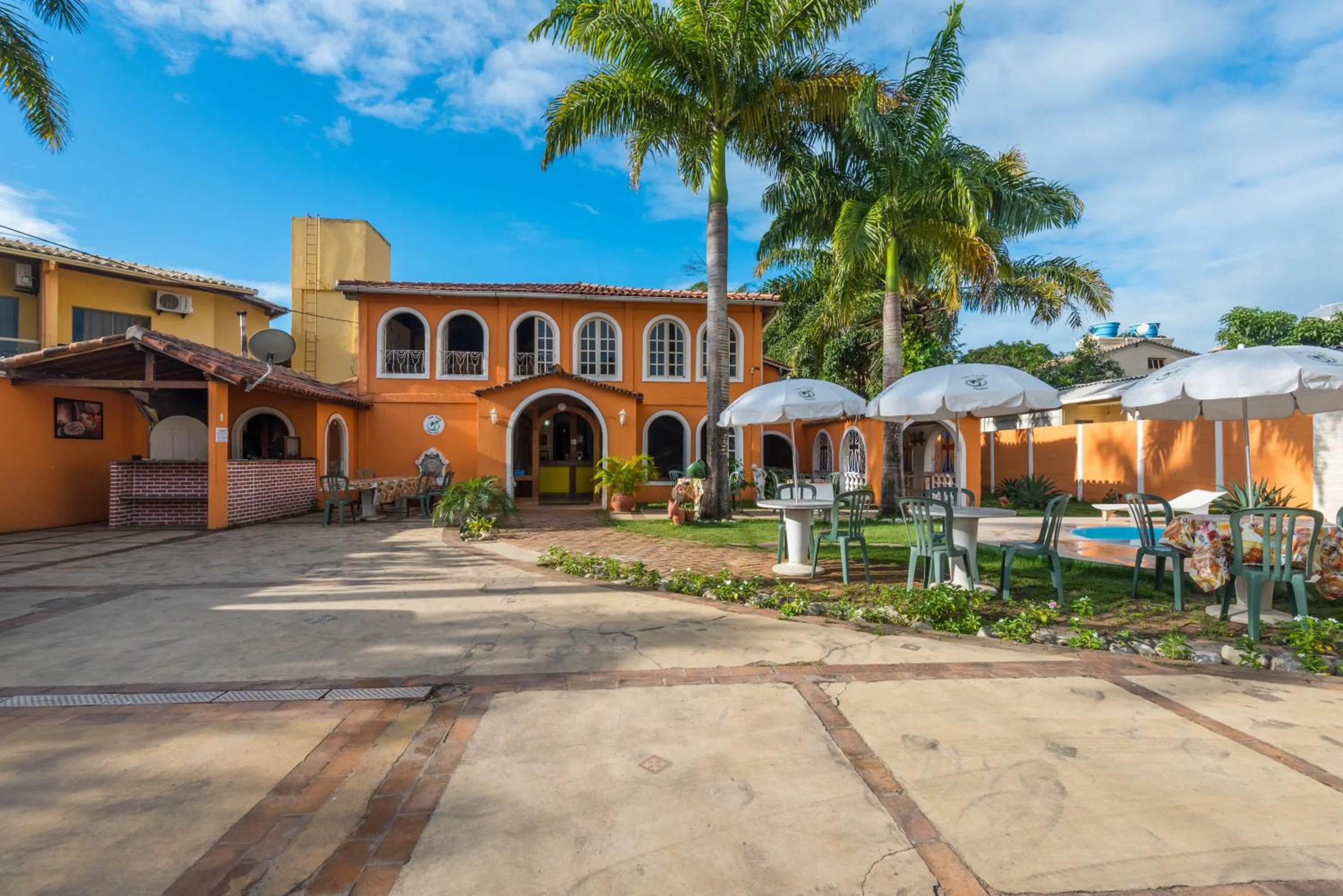 Property building in Vale Verde Praia Hotel