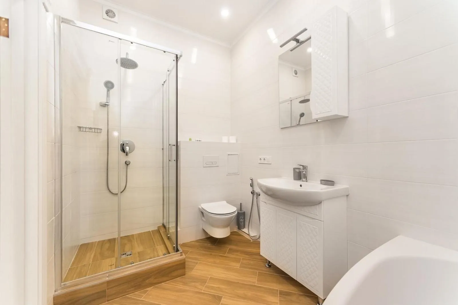 Shower in Apart hotel Greenwood near Sea