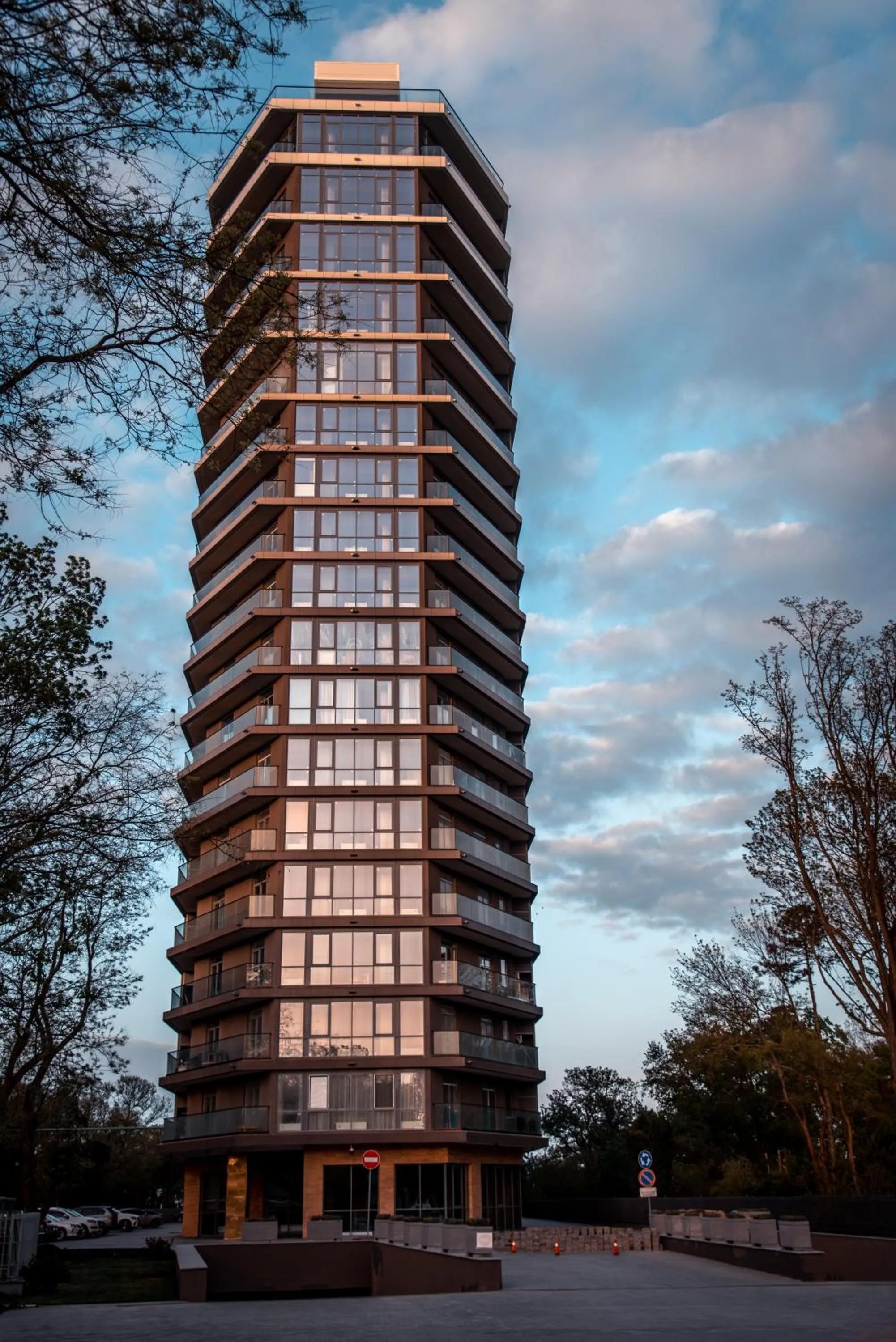 Property building in Apart hotel Greenwood near Sea