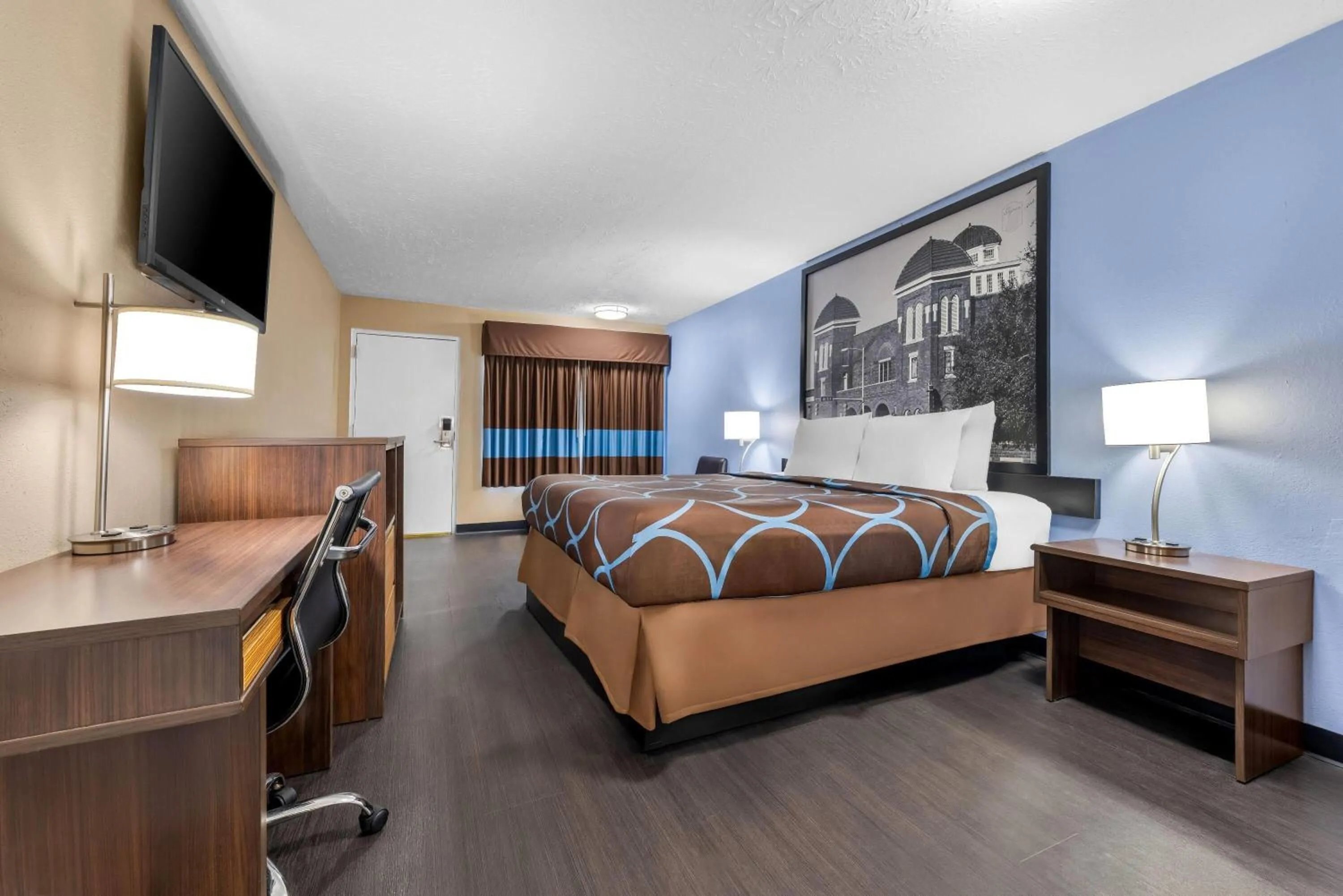 Bed in Super 8 by Wyndham Gadsden AL