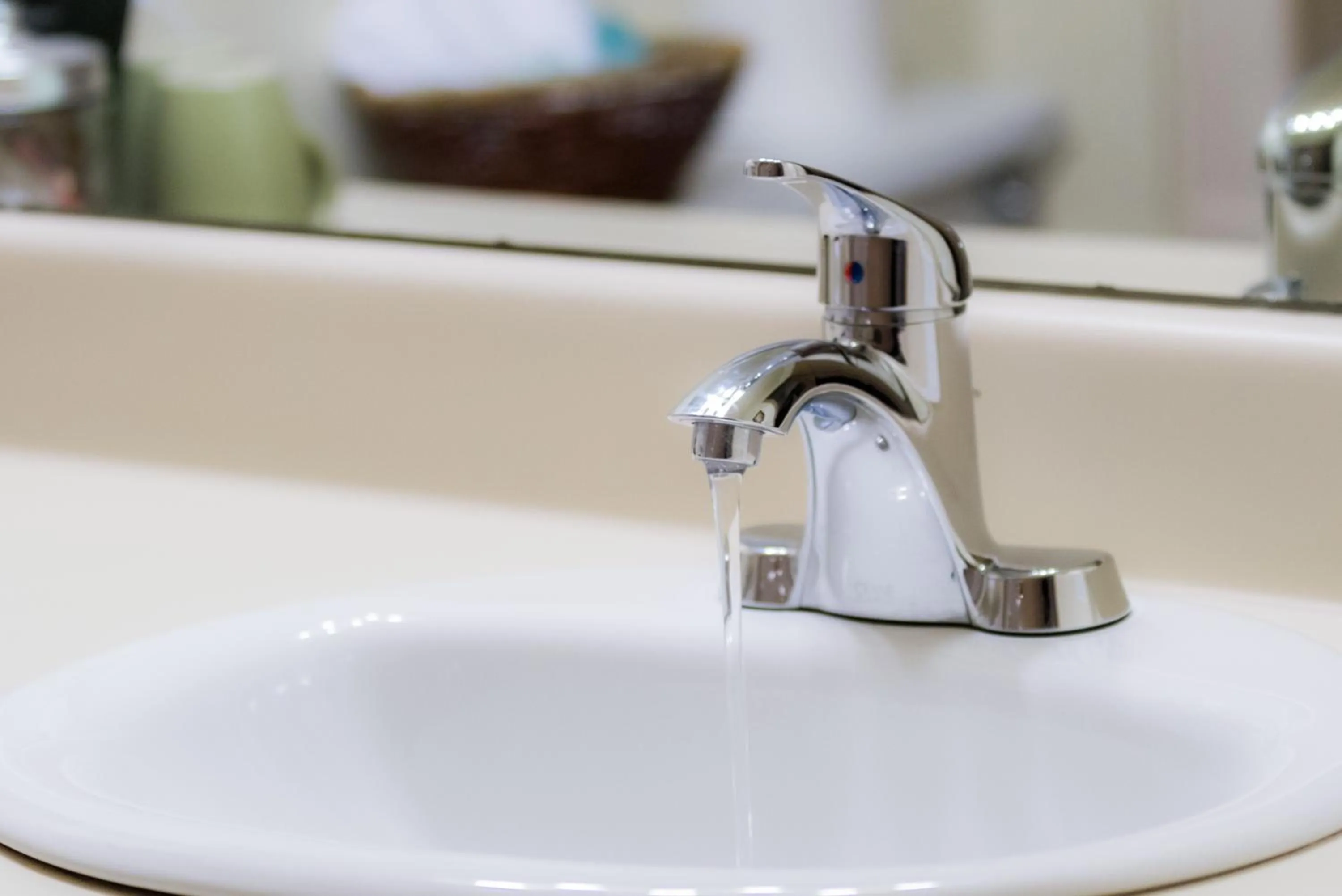 Decorative detail in Niagara Falls Motor Lodge