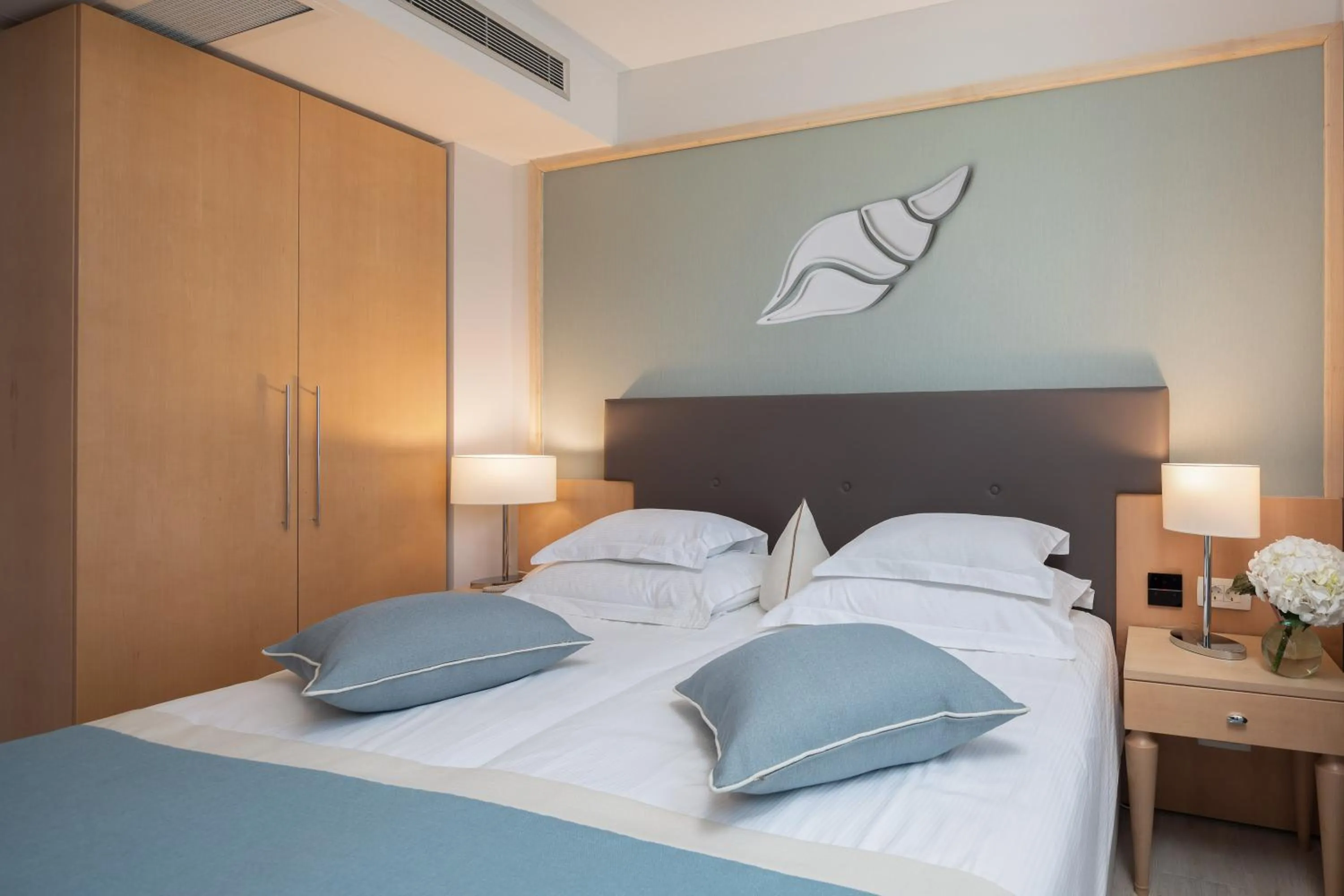 Bedroom, Bed in Aparthotel Flora