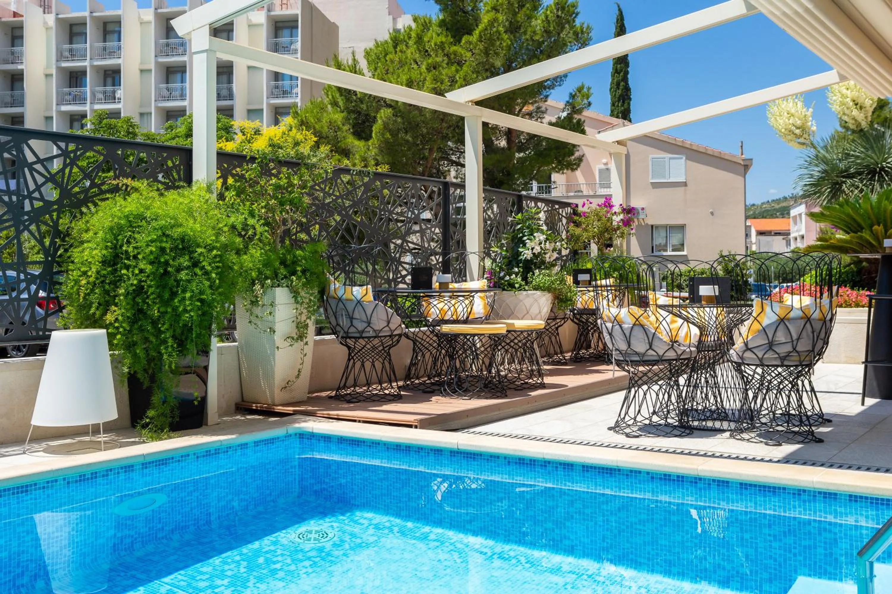 Day in Aparthotel Flora