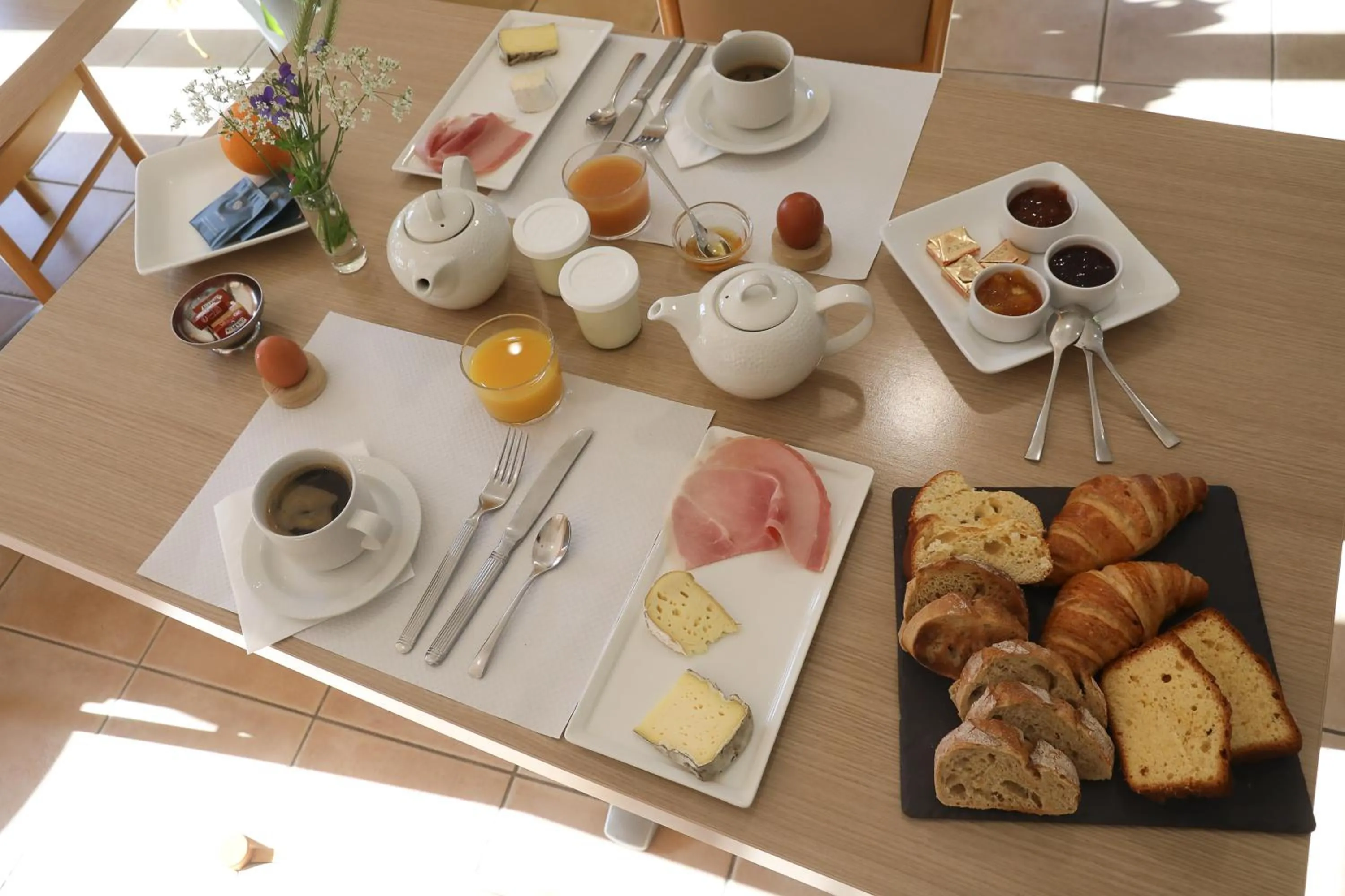 Logis Hotel Spa Restaurant Le Provence