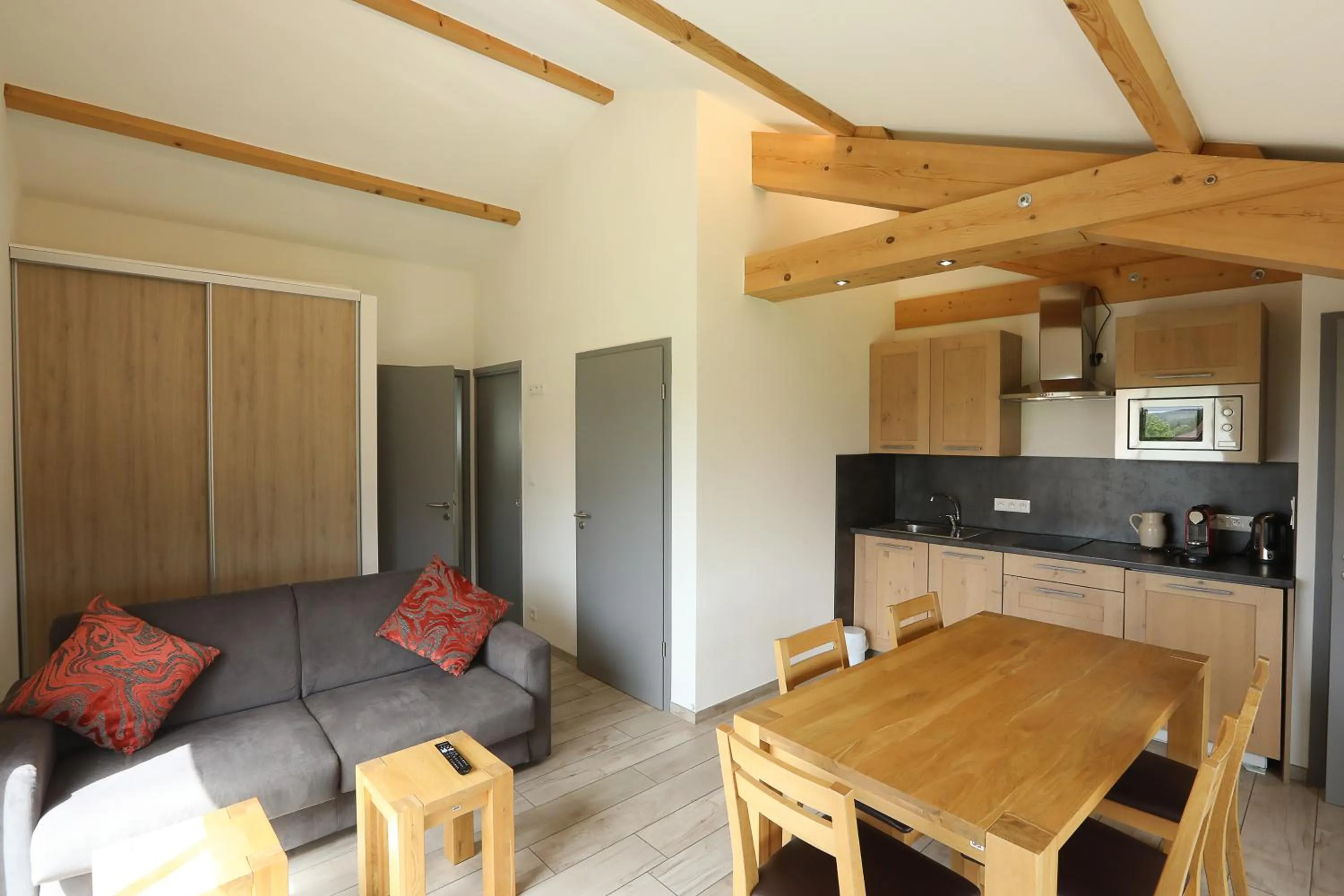 Logis Hotel Spa Restaurant Le Provence