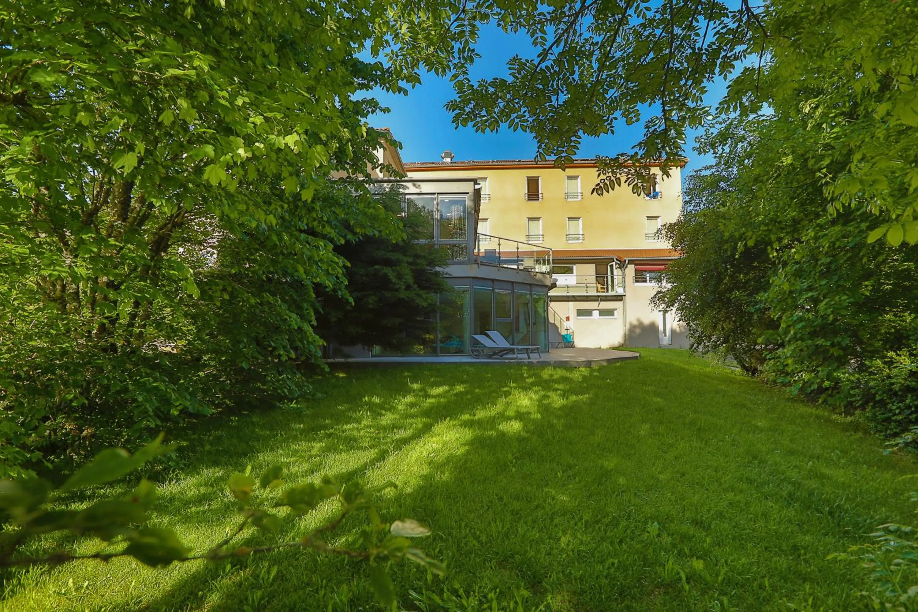 Logis Hotel Spa Restaurant Le Provence