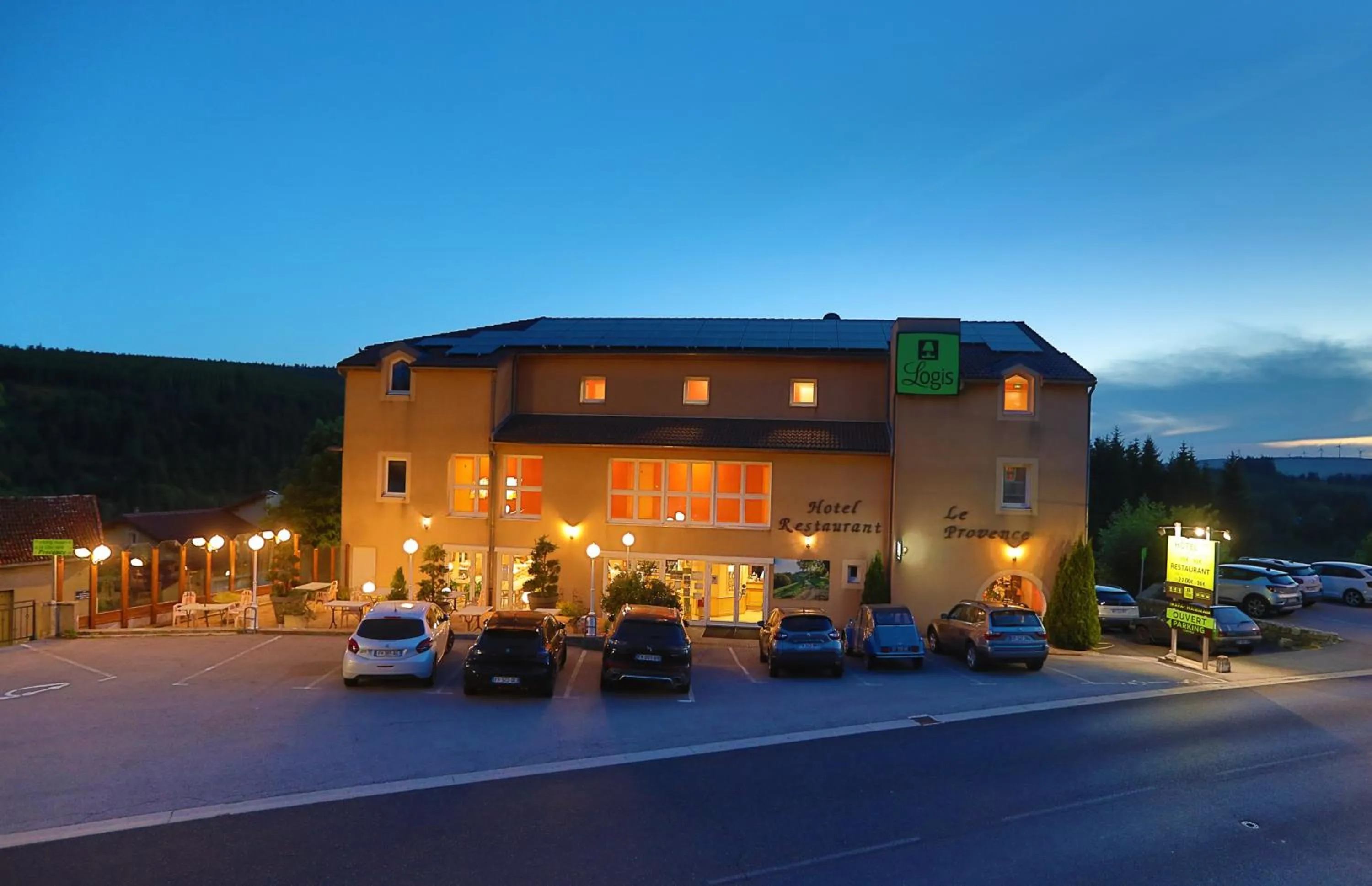 Logis Hotel Spa Restaurant Le Provence