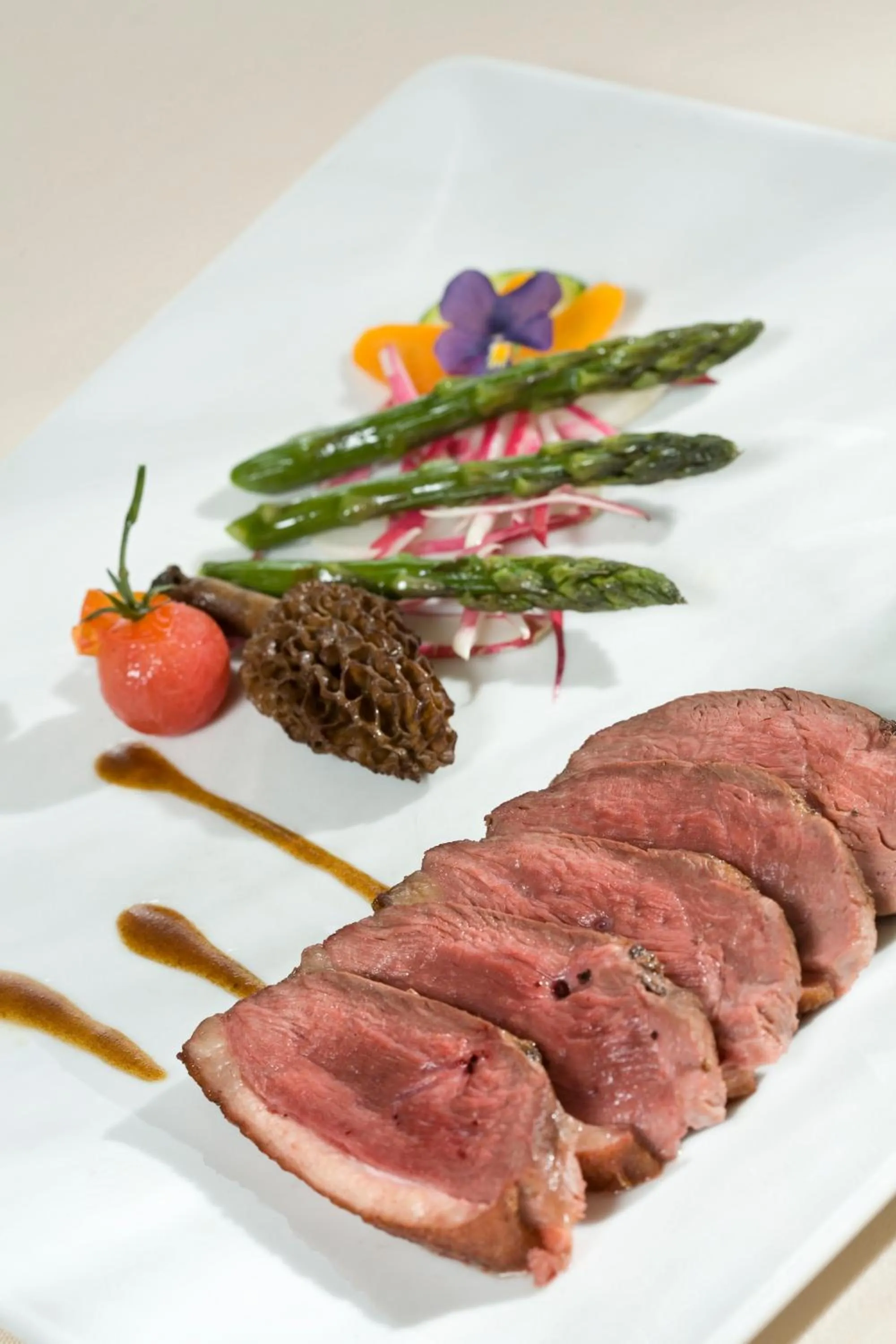 Food and drinks in Logis Hotel Spa Restaurant Le Provence