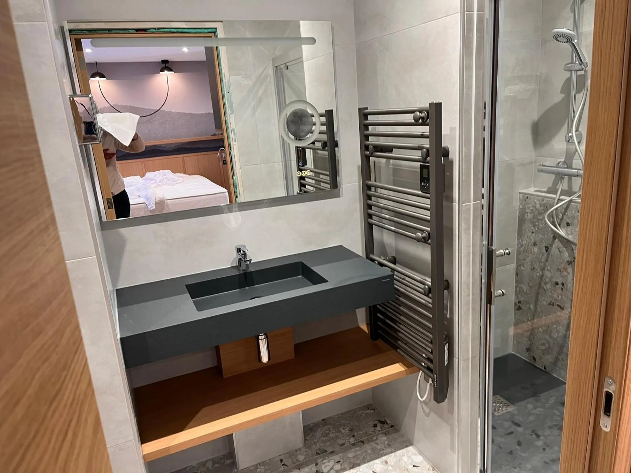 Bed in Logis Hotel Spa Restaurant Le Provence