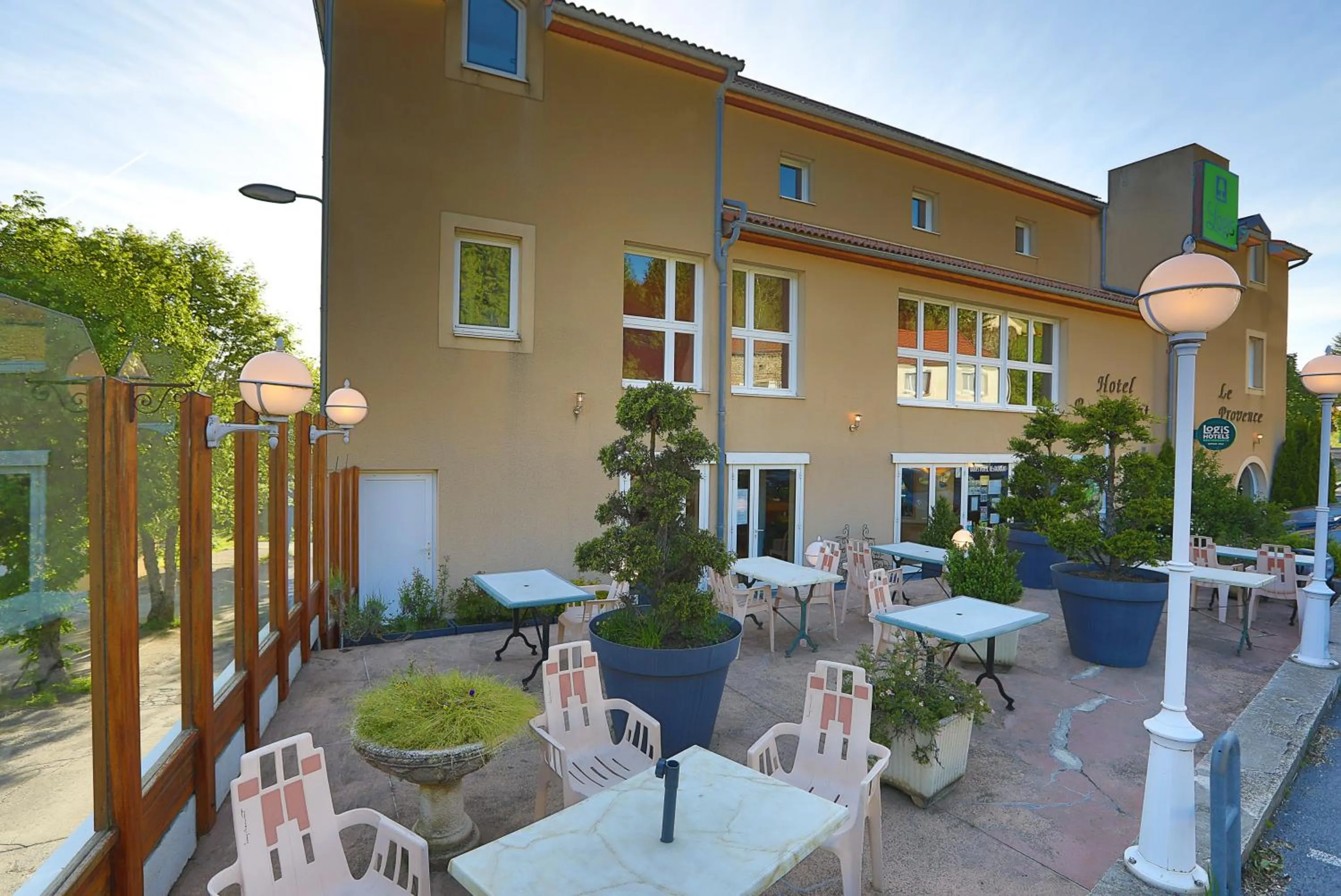 Logis Hotel Spa Restaurant Le Provence