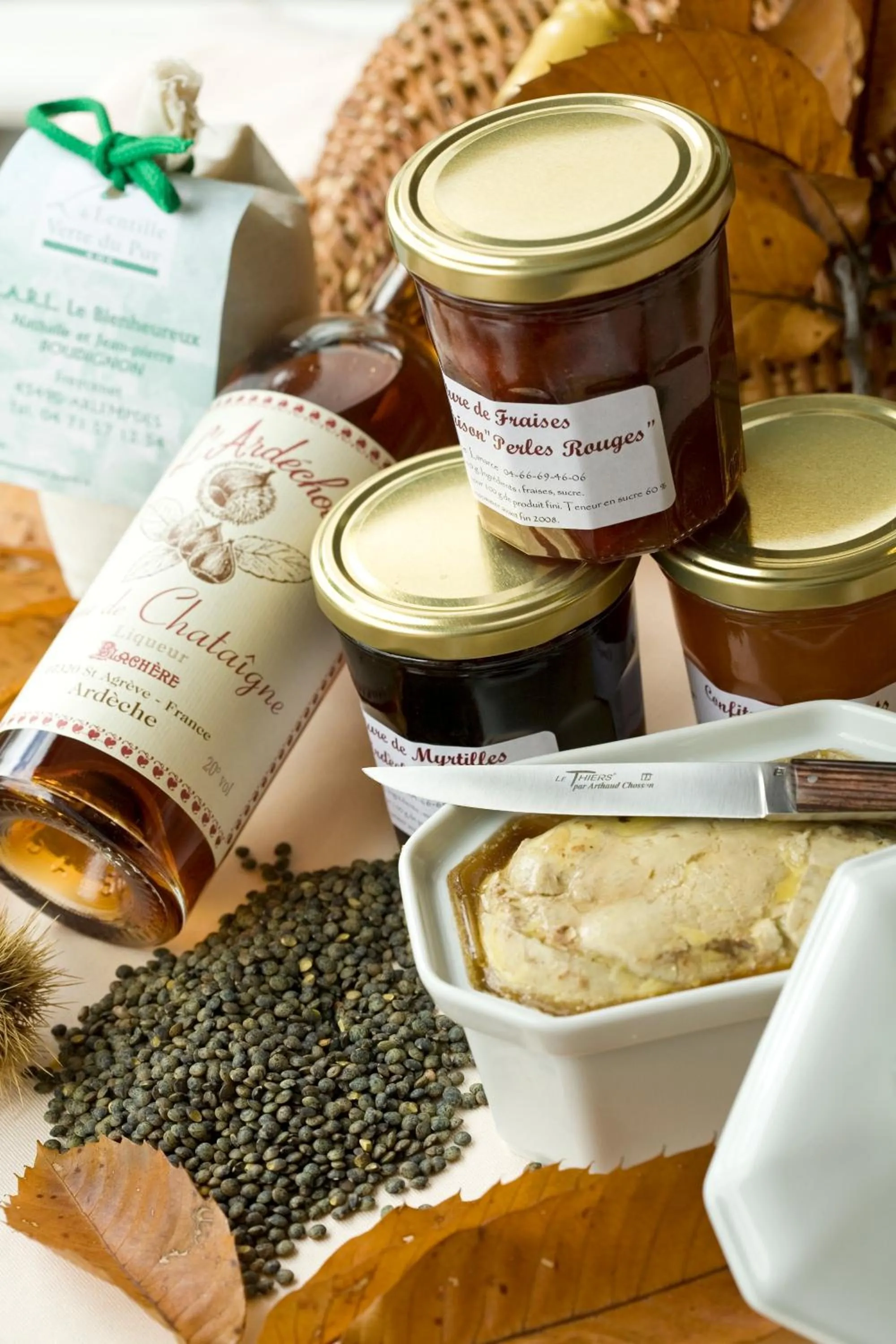 Food and drinks in Logis Hotel Spa Restaurant Le Provence