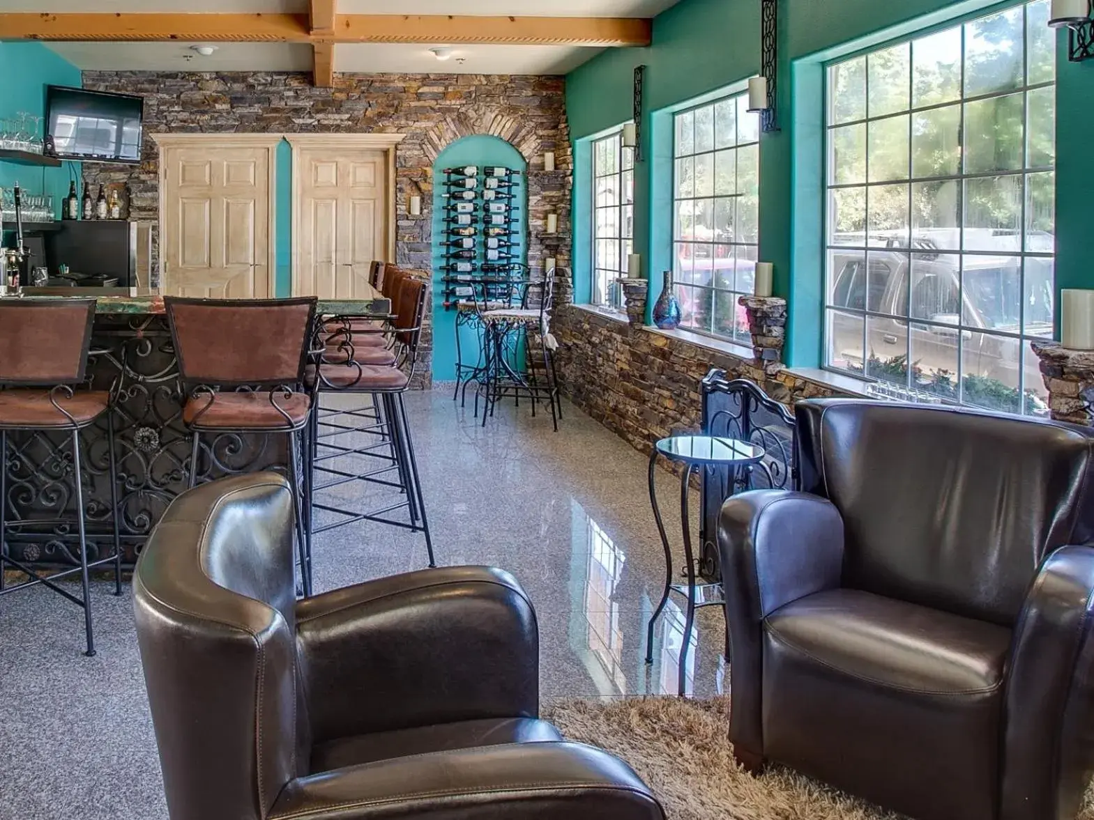 King Room in Leavenworth Village Inn King Room in Leavenworth Village Inn