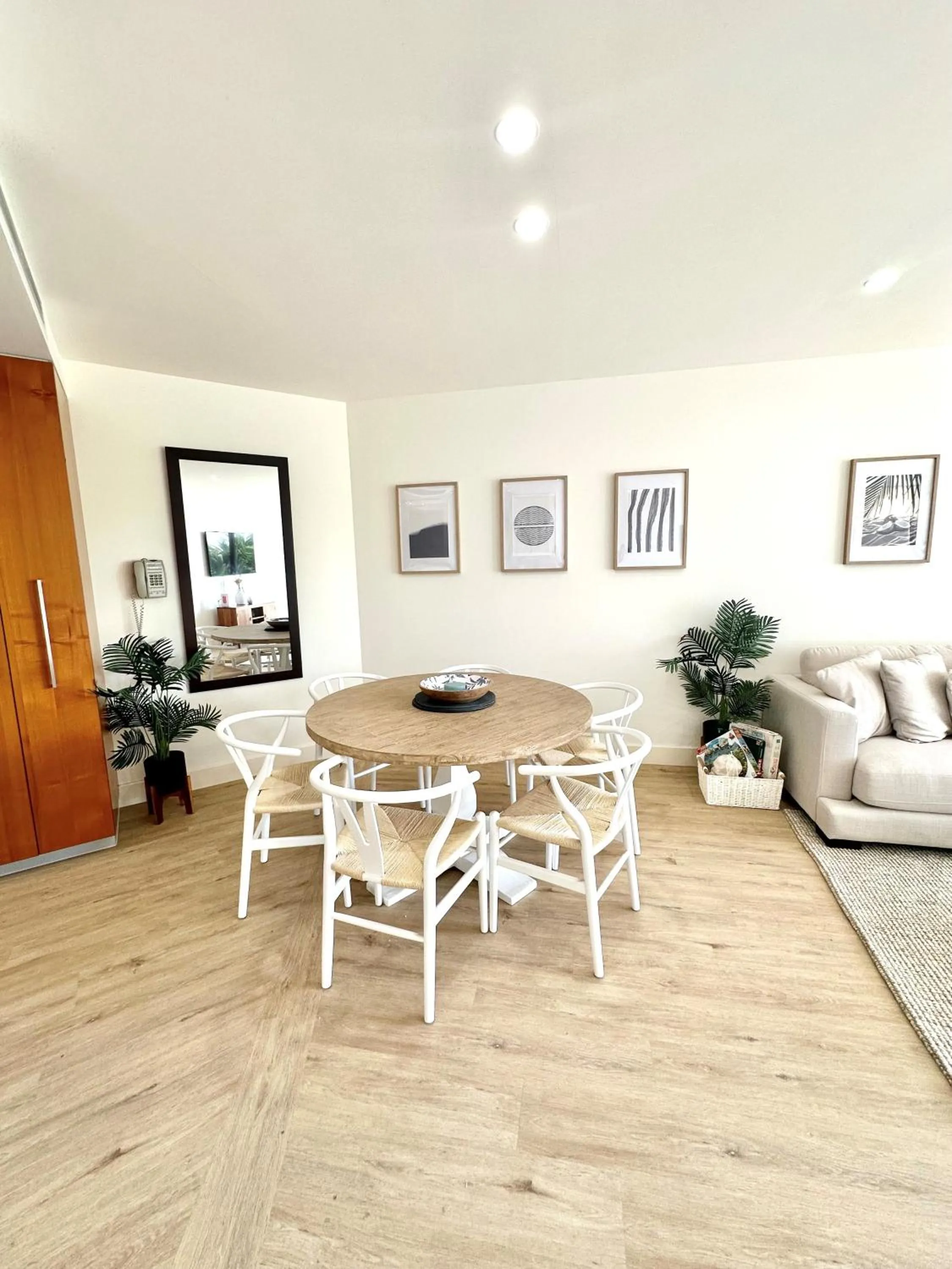 Living room in Cotton Beach Resort - Tweed Coast Holidays ®