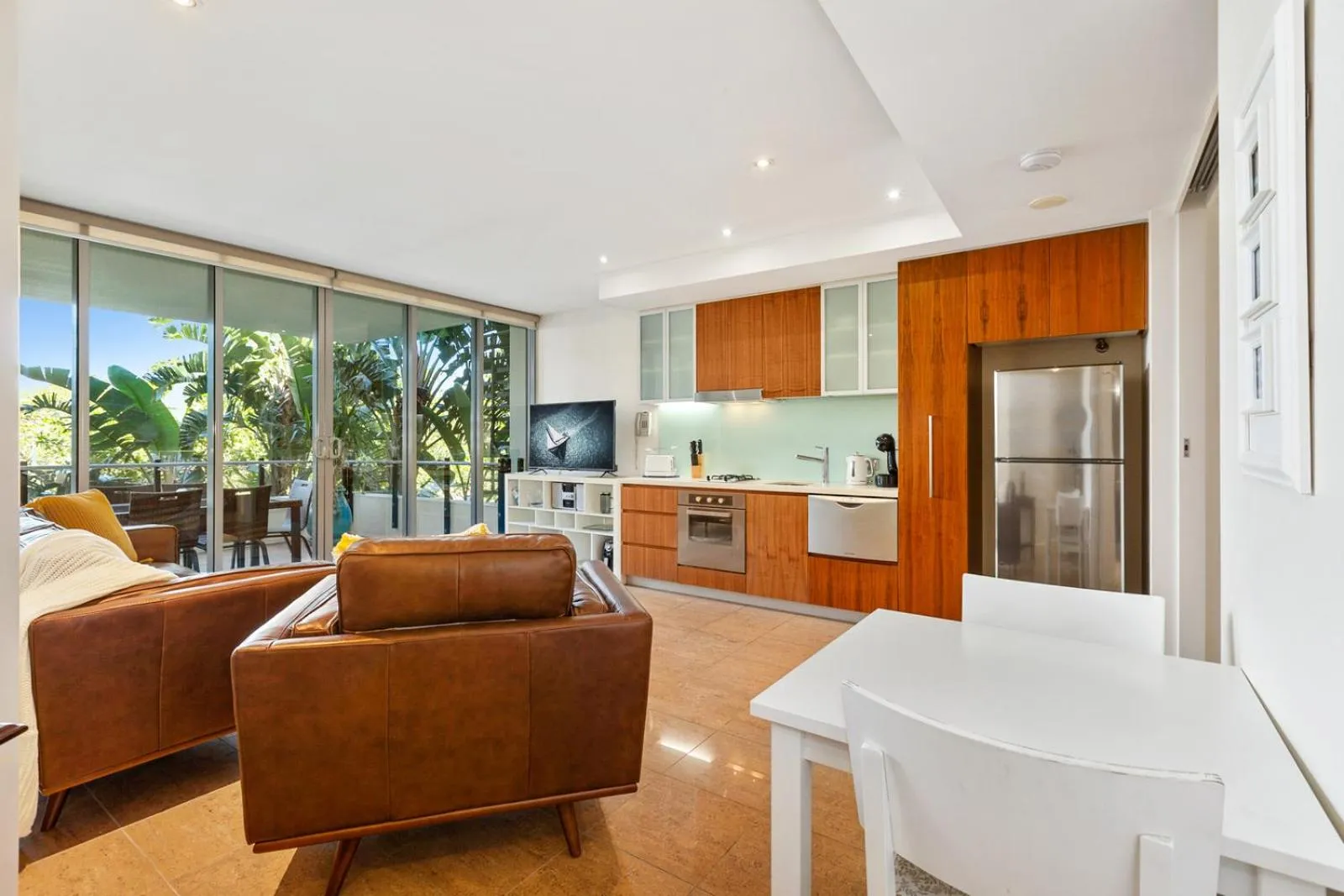 Living room in Cotton Beach Resort - Tweed Coast Holidays ®