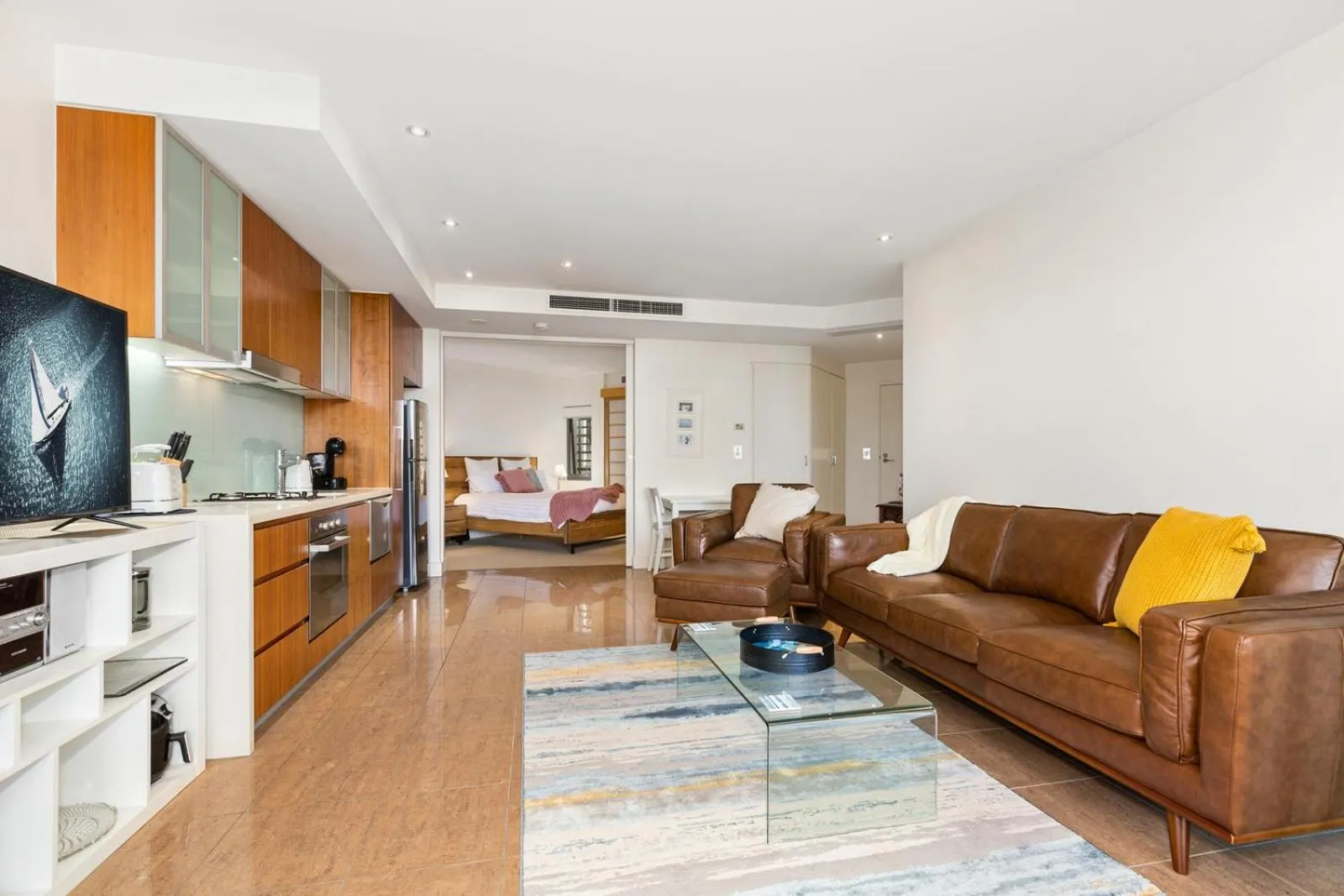 Kitchen or kitchenette in Cotton Beach Resort - Tweed Coast Holidays ®