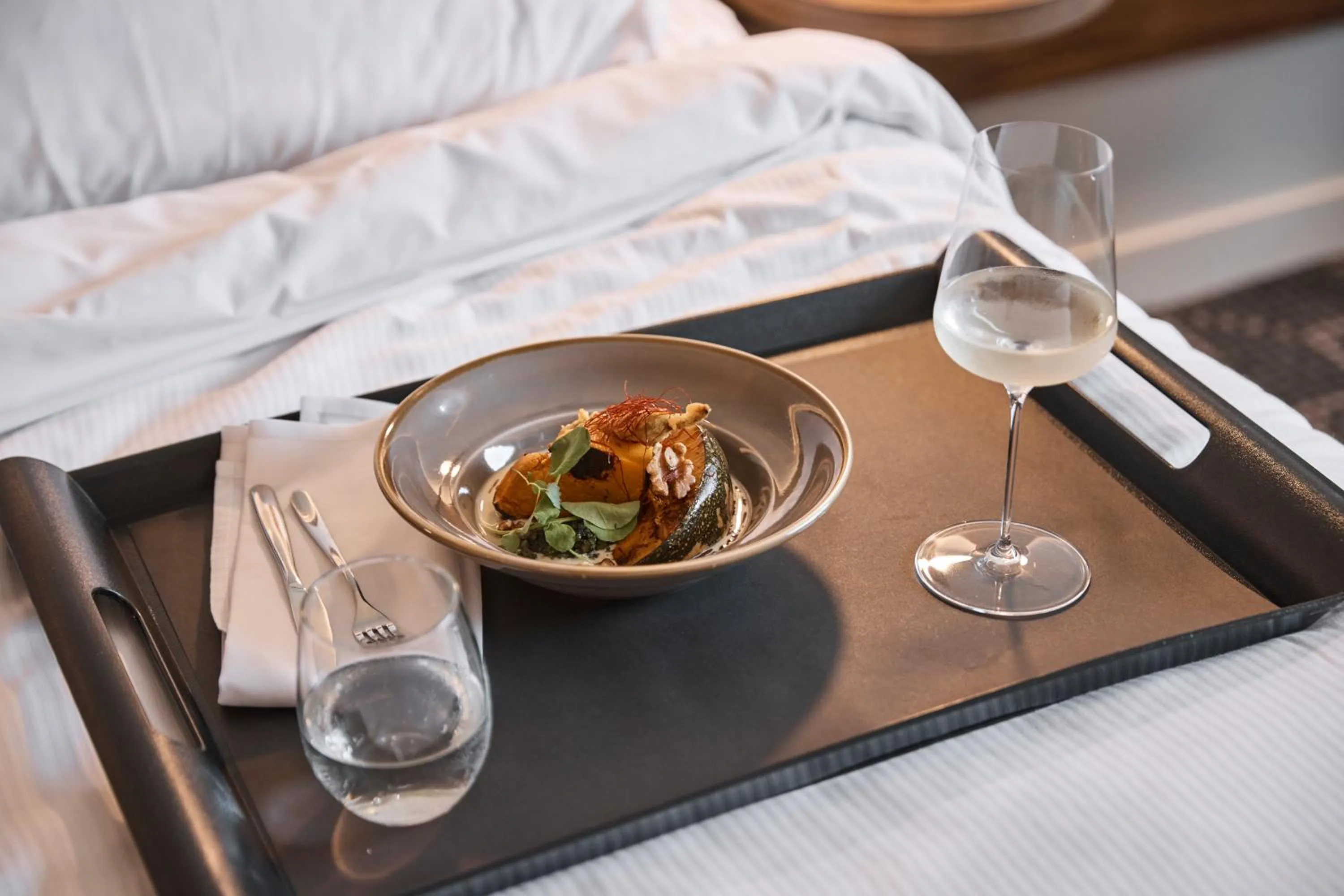 Dinner, Bed in Rydges Sydney Airport Hotel