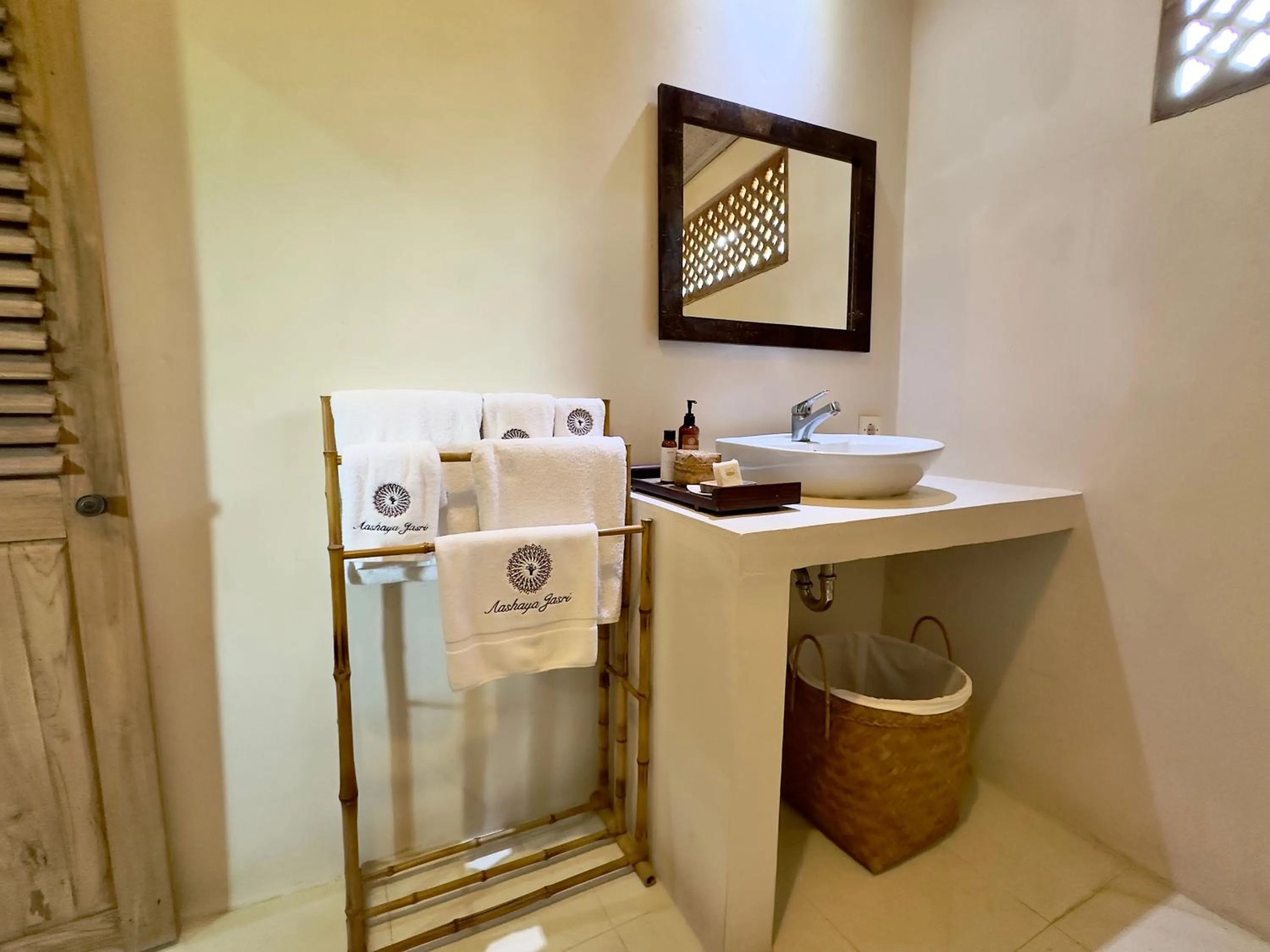 Aashaya Jasri Resort