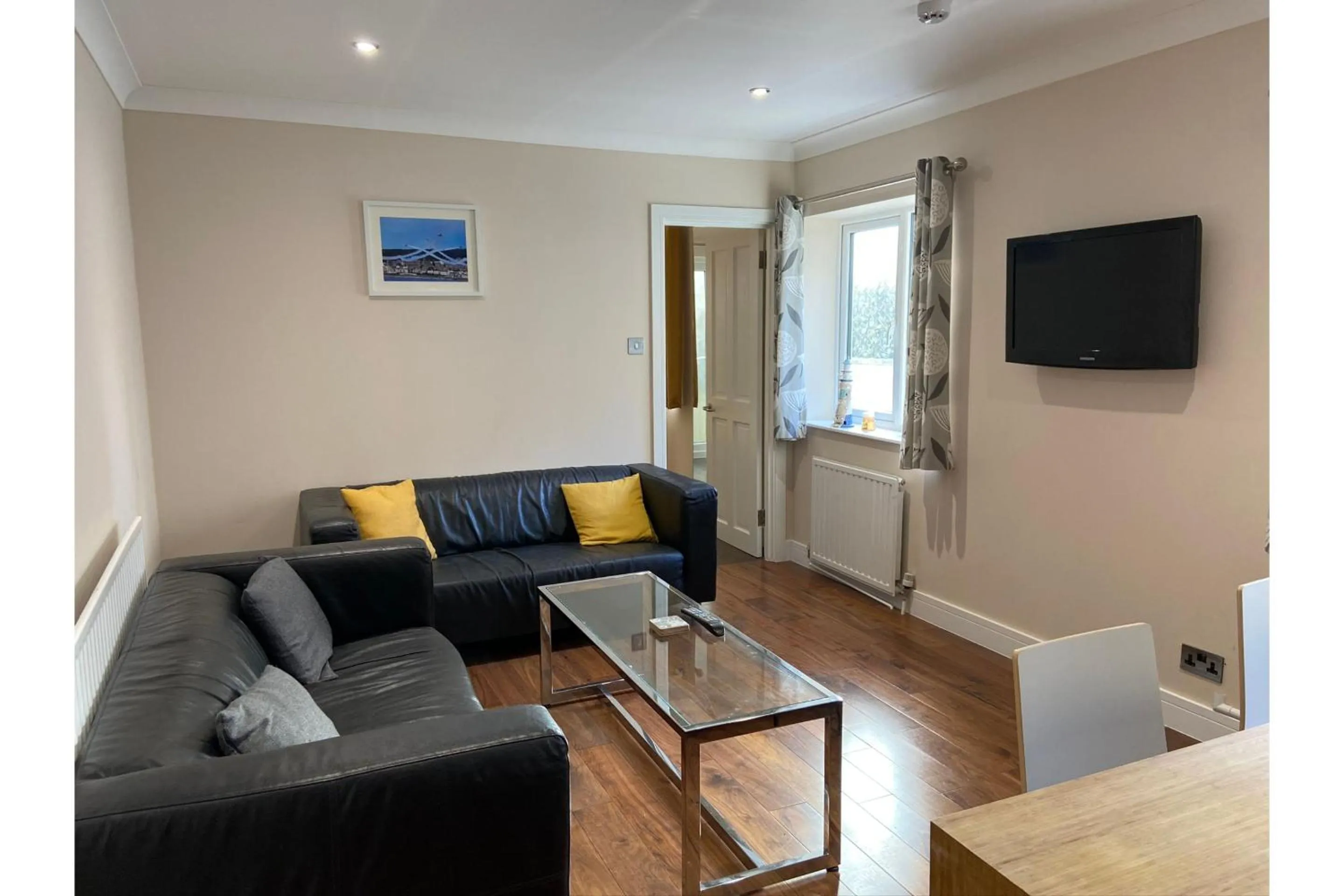 Communal lounge/ TV room in Harmony Apartments