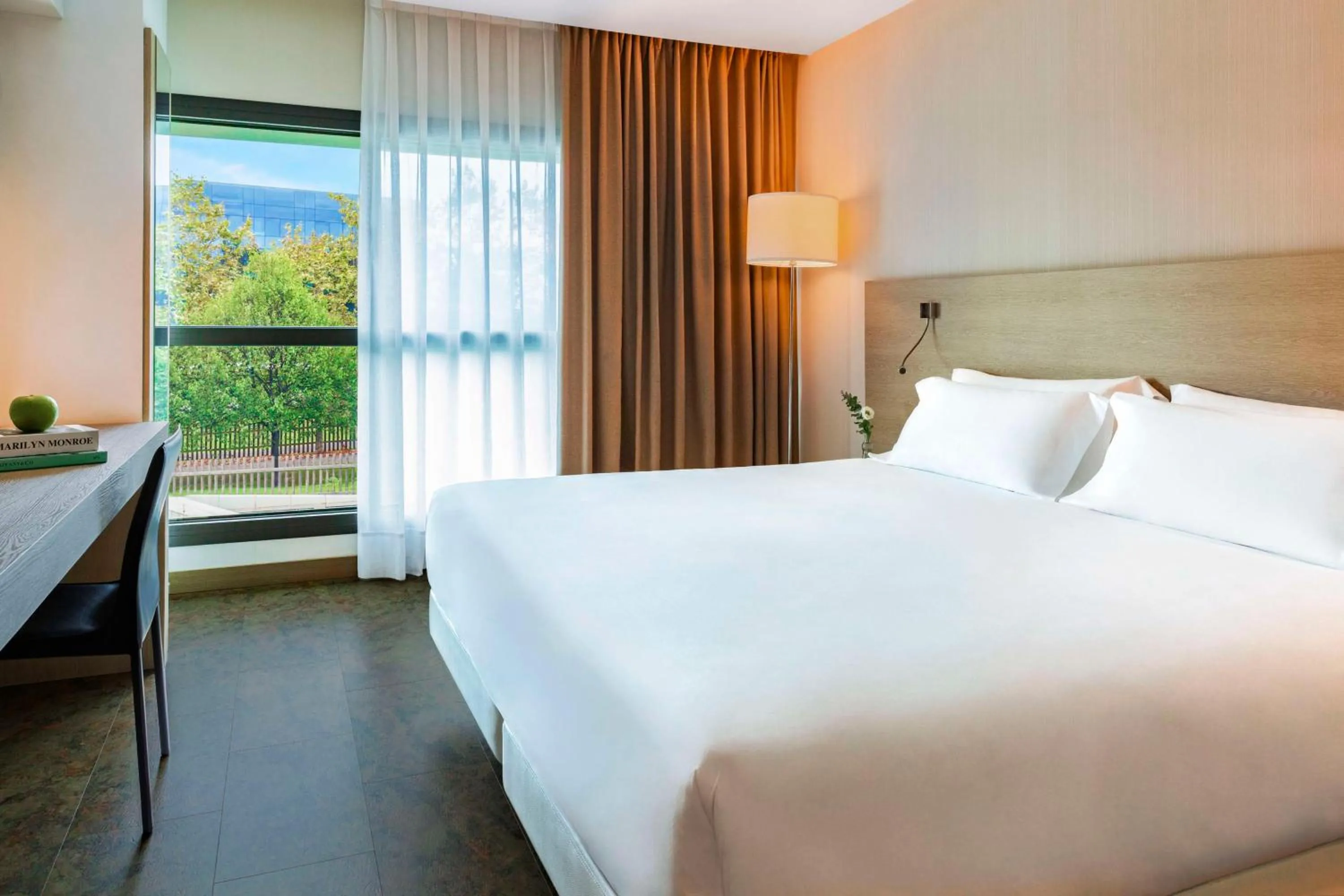 Bedroom, Bed in NH Gijón