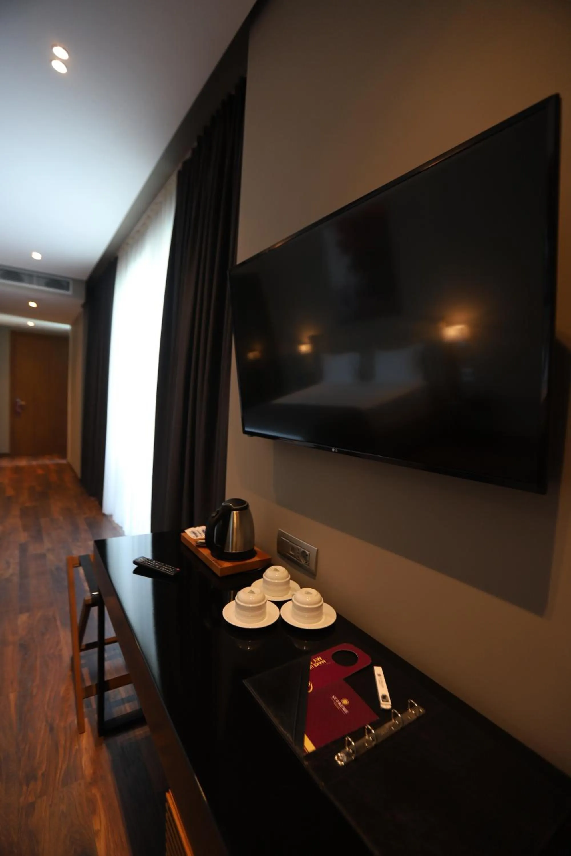 TV and multimedia in Supreme Hotel