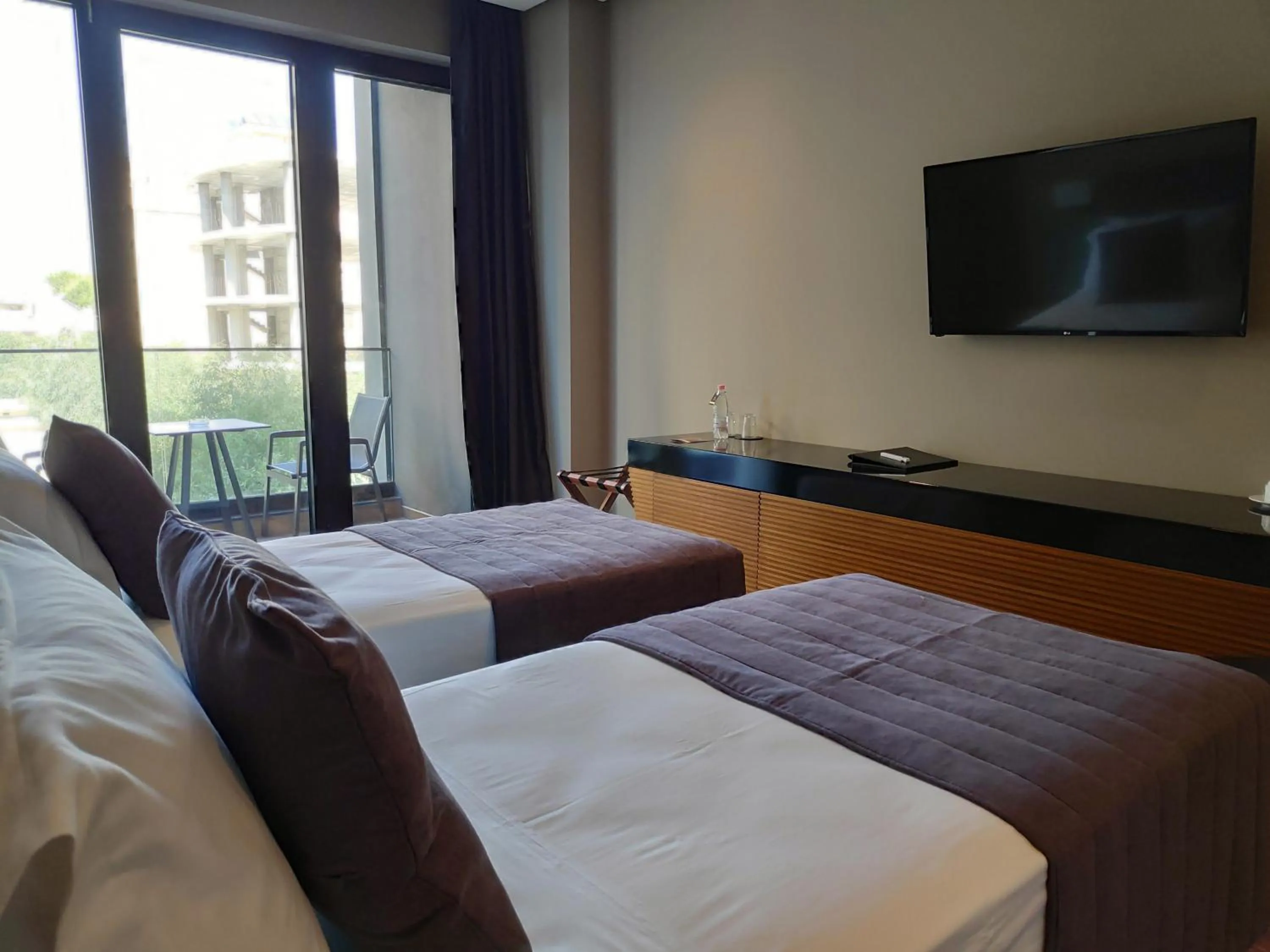 TV and multimedia, Bed in Supreme Hotel