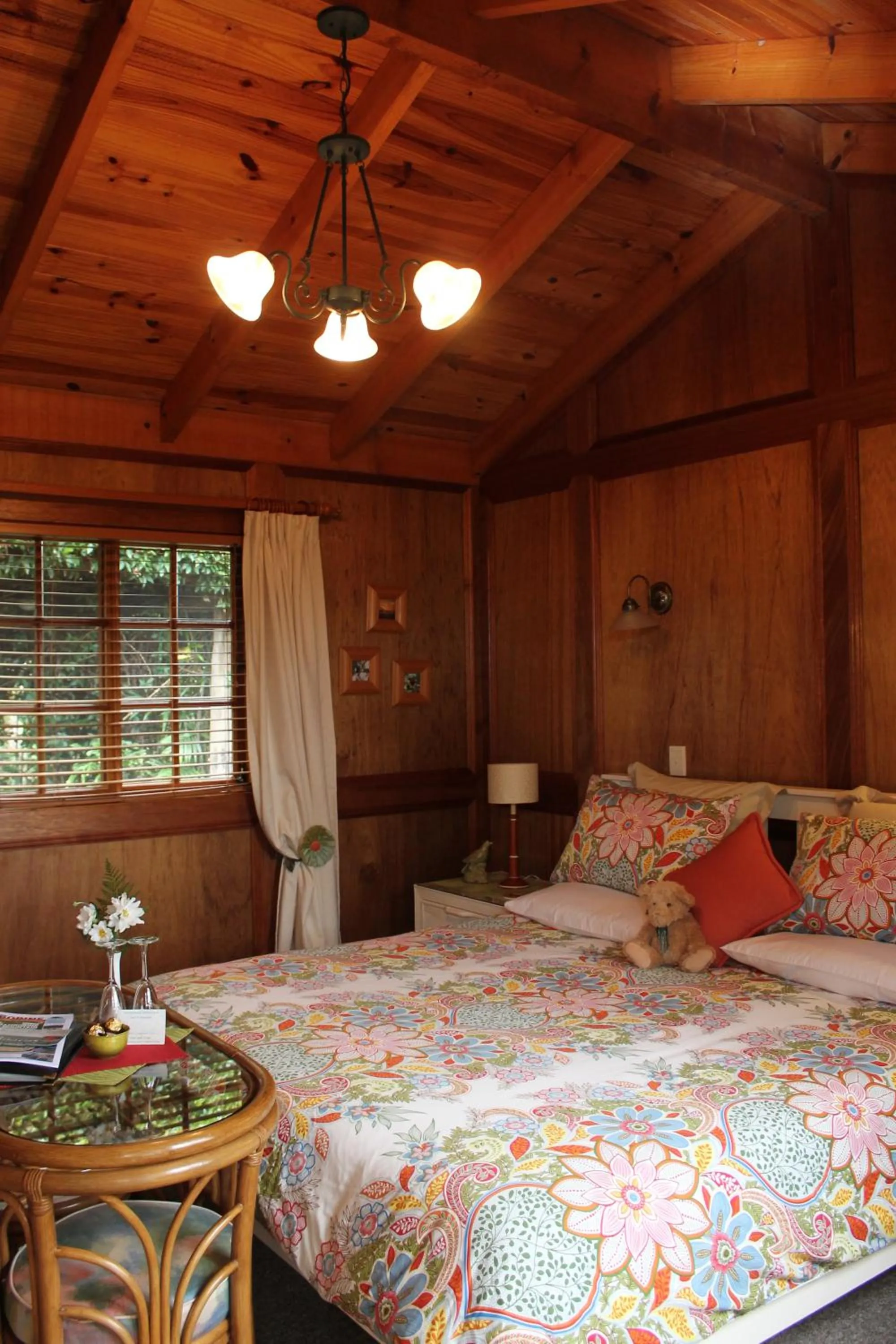 Bed in Tamborine Mountain Bed and Breakfast