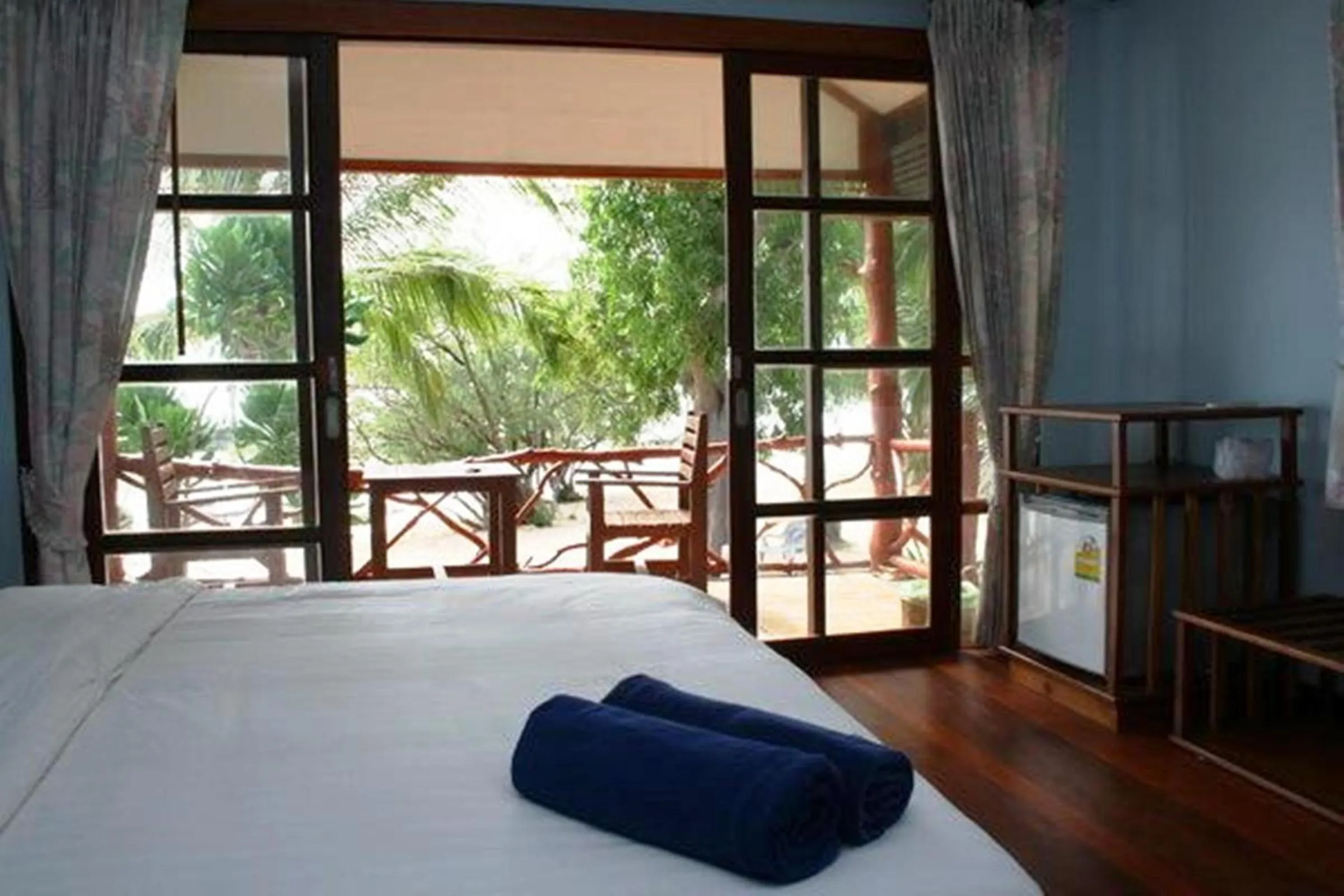 Bedroom, Bed in Sea Scene Resort