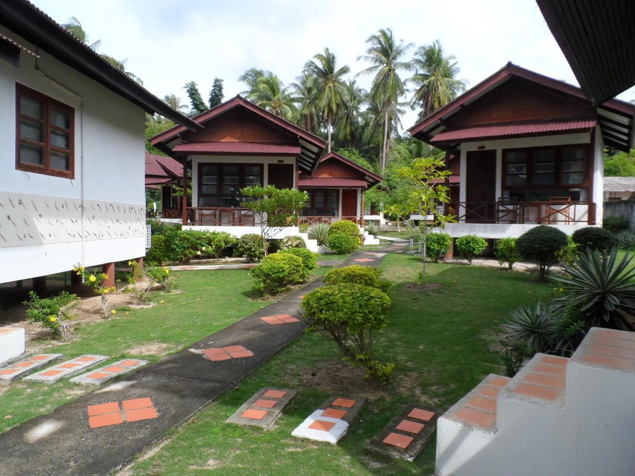 Facade/entrance in Sea Scene Resort