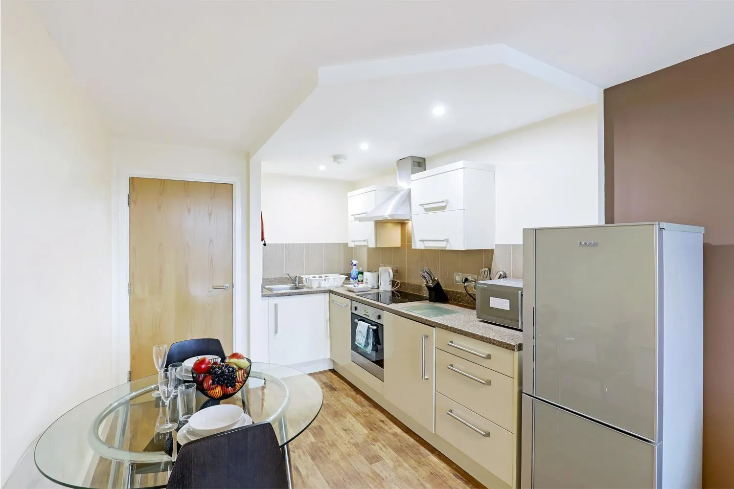 Kitchen or kitchenette in UR STAY Apartments Leicester